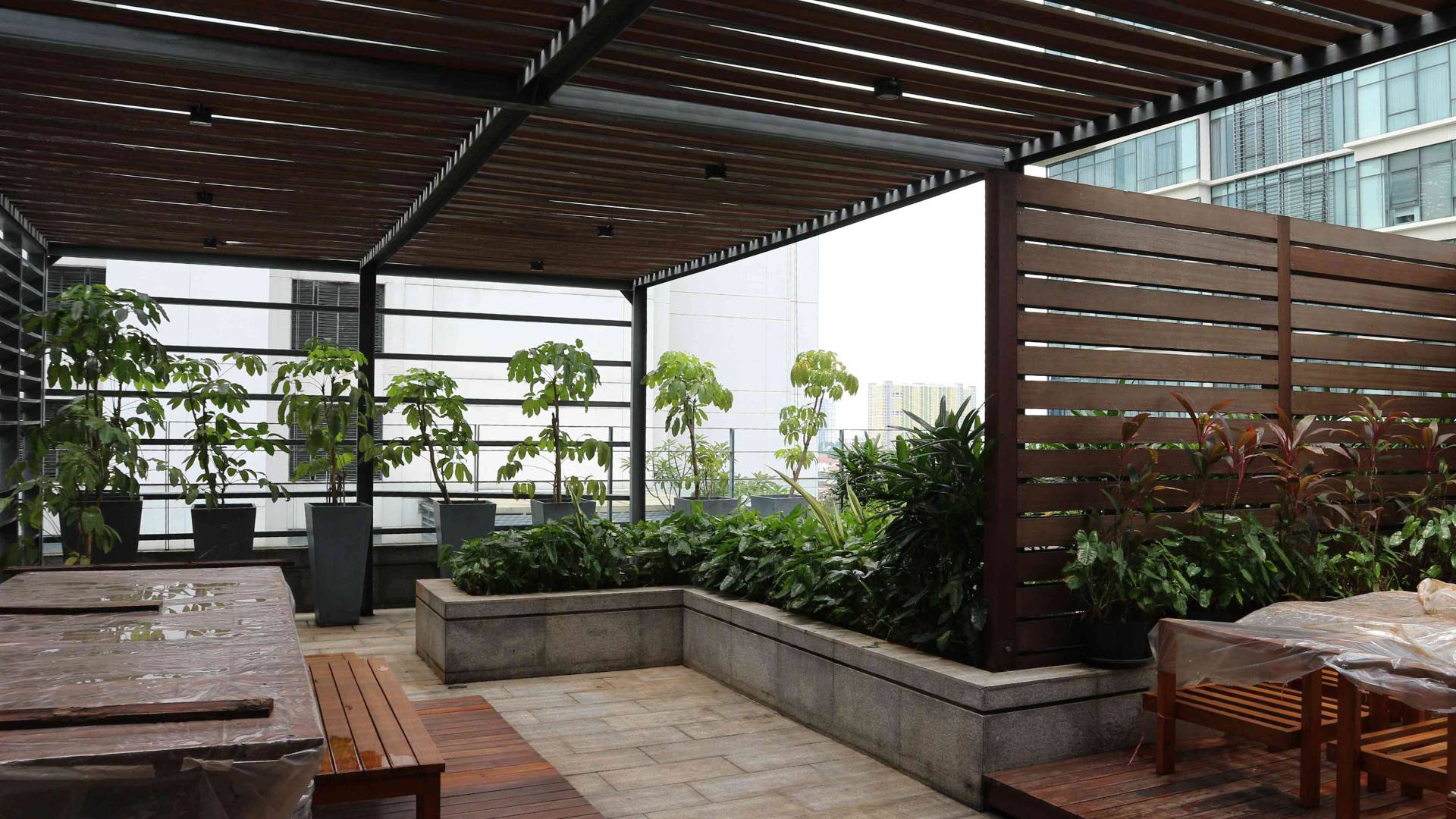 VERDE 0NE-3BR-FACILITY