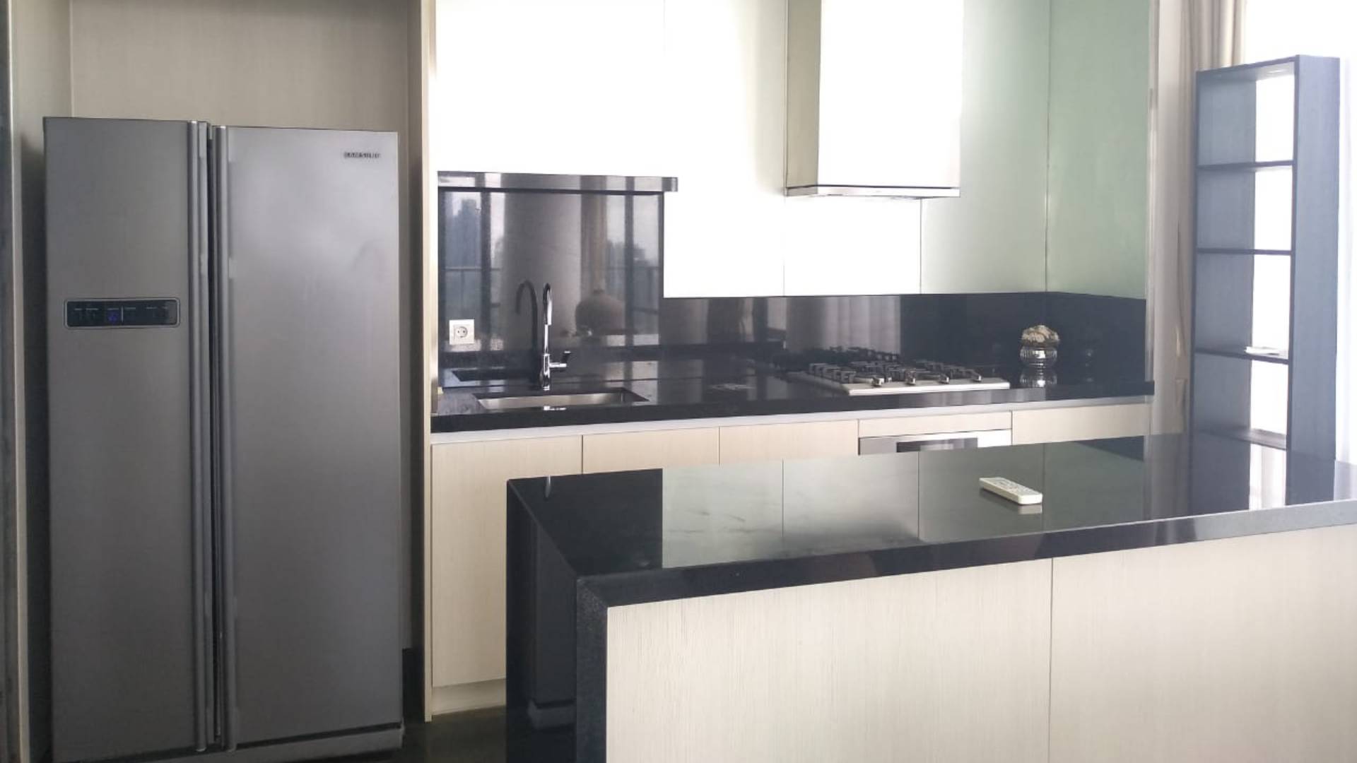 VERDE 0NE-3BR-KITCHEN AREA