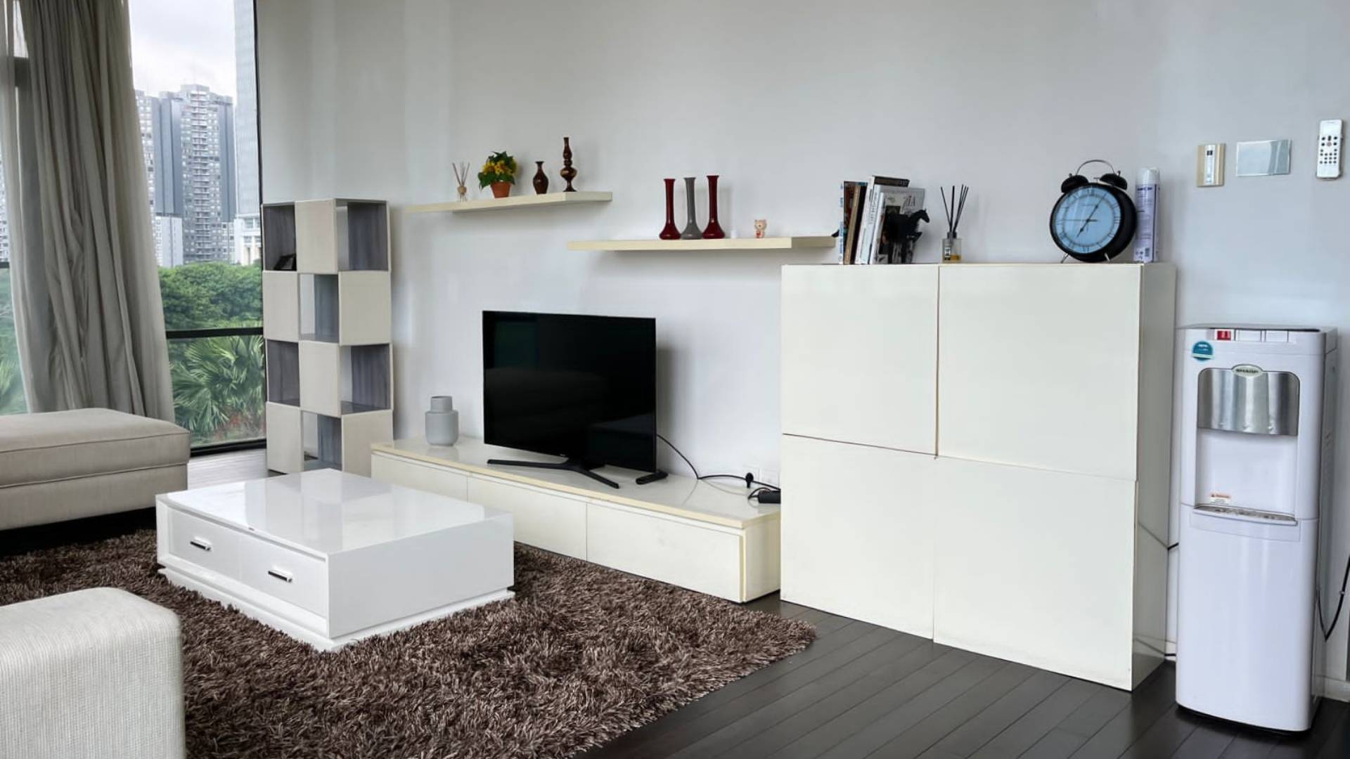 VERDE ONE-3BR-LIVING ROOM VERDE ONE-3BR-LIVING ROOM