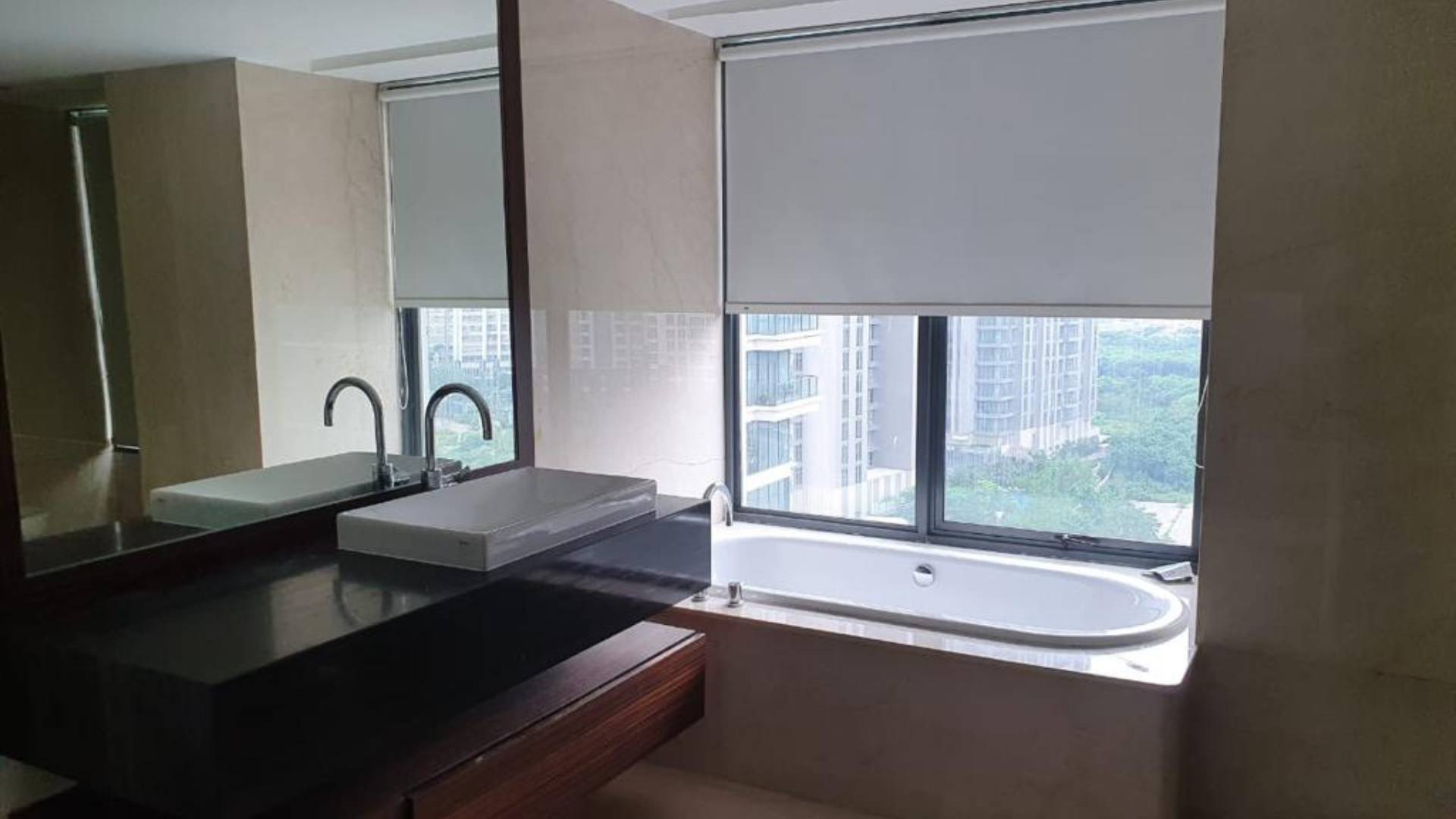 VERDE 0NE-3BR-MASTER BATHROOM