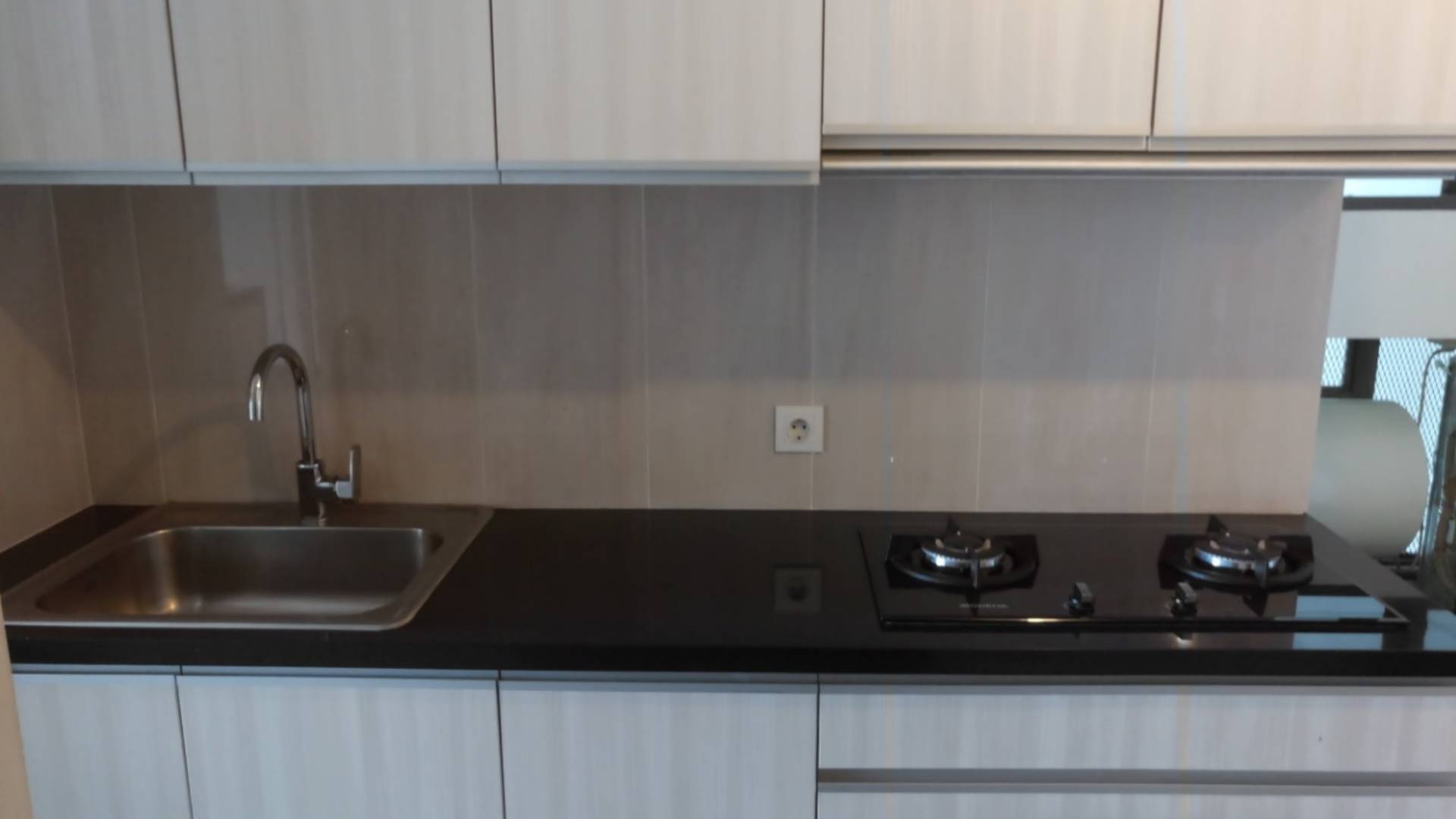 VERDE ONE-3BR-KITCHEN AREA Verde One – Stylish 3BR Layout