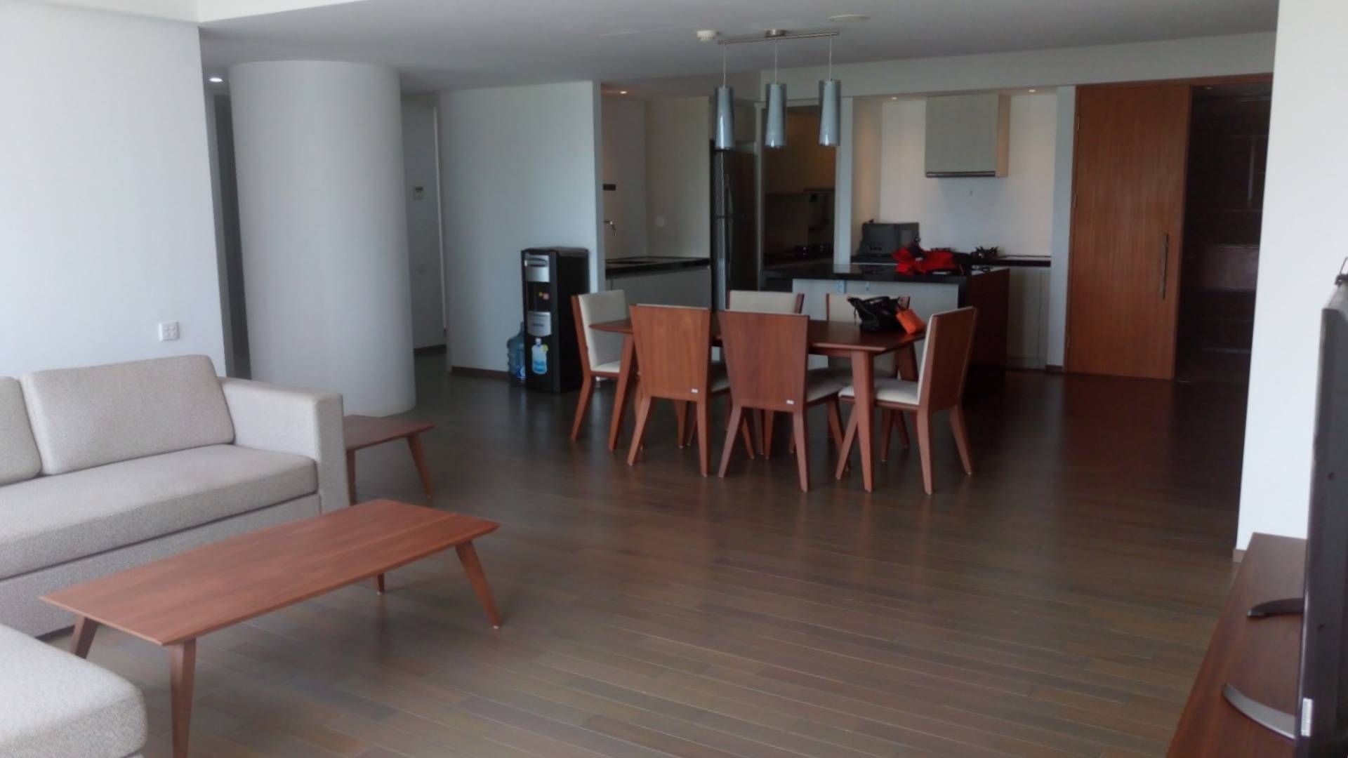 VERDE ONE-3BR-LIVING, DINING, AND KITCHEN AREA VERDE ONE-3BR-LIVING, DINING, AND KITCHEN AREA