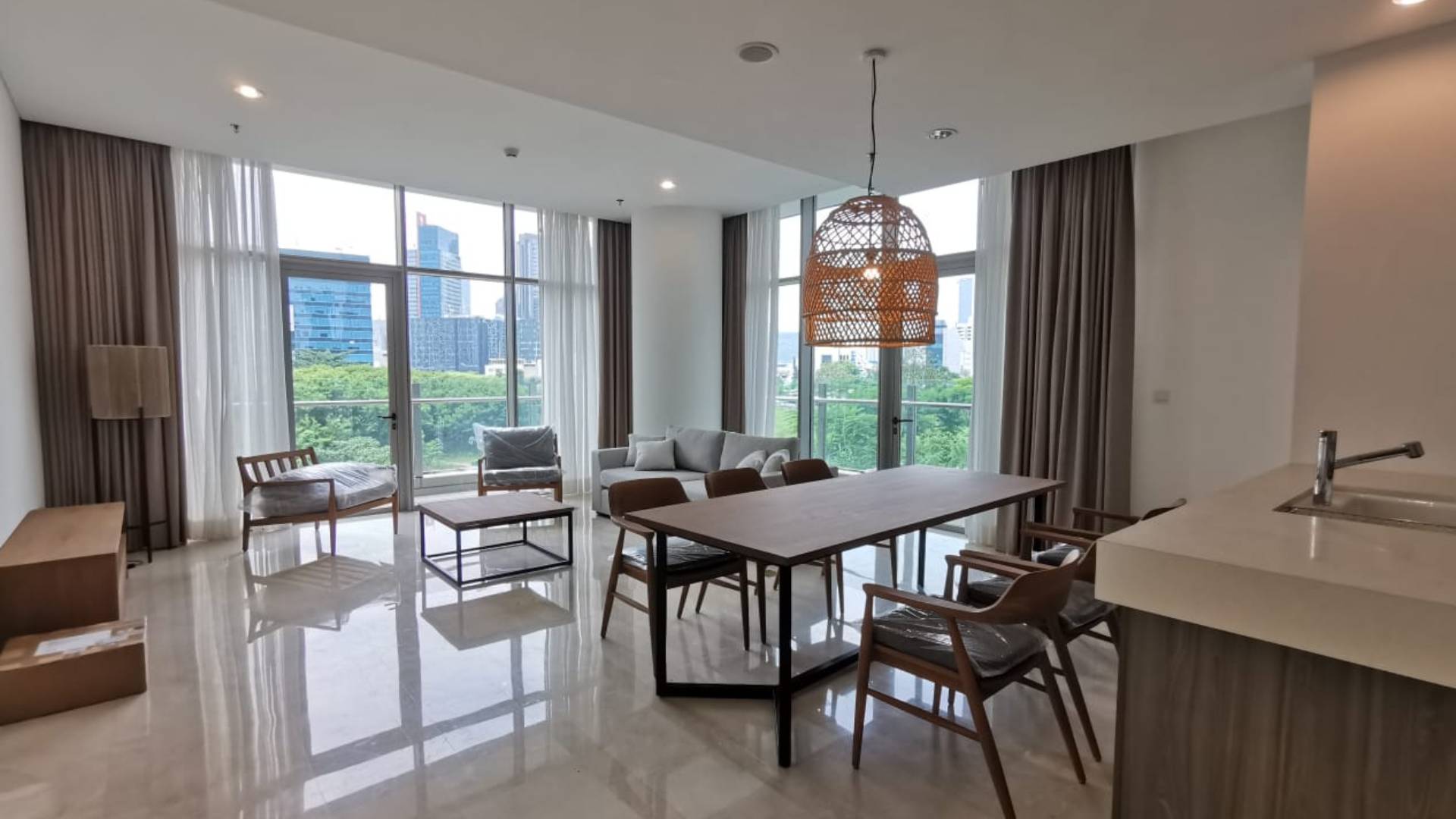 VERDE TWO-TERRAVERDE-3BR-DINING & LIVING AREA WITH BALCON VIEW Prestigious 3BR Apartment at Verde Two Jakarta