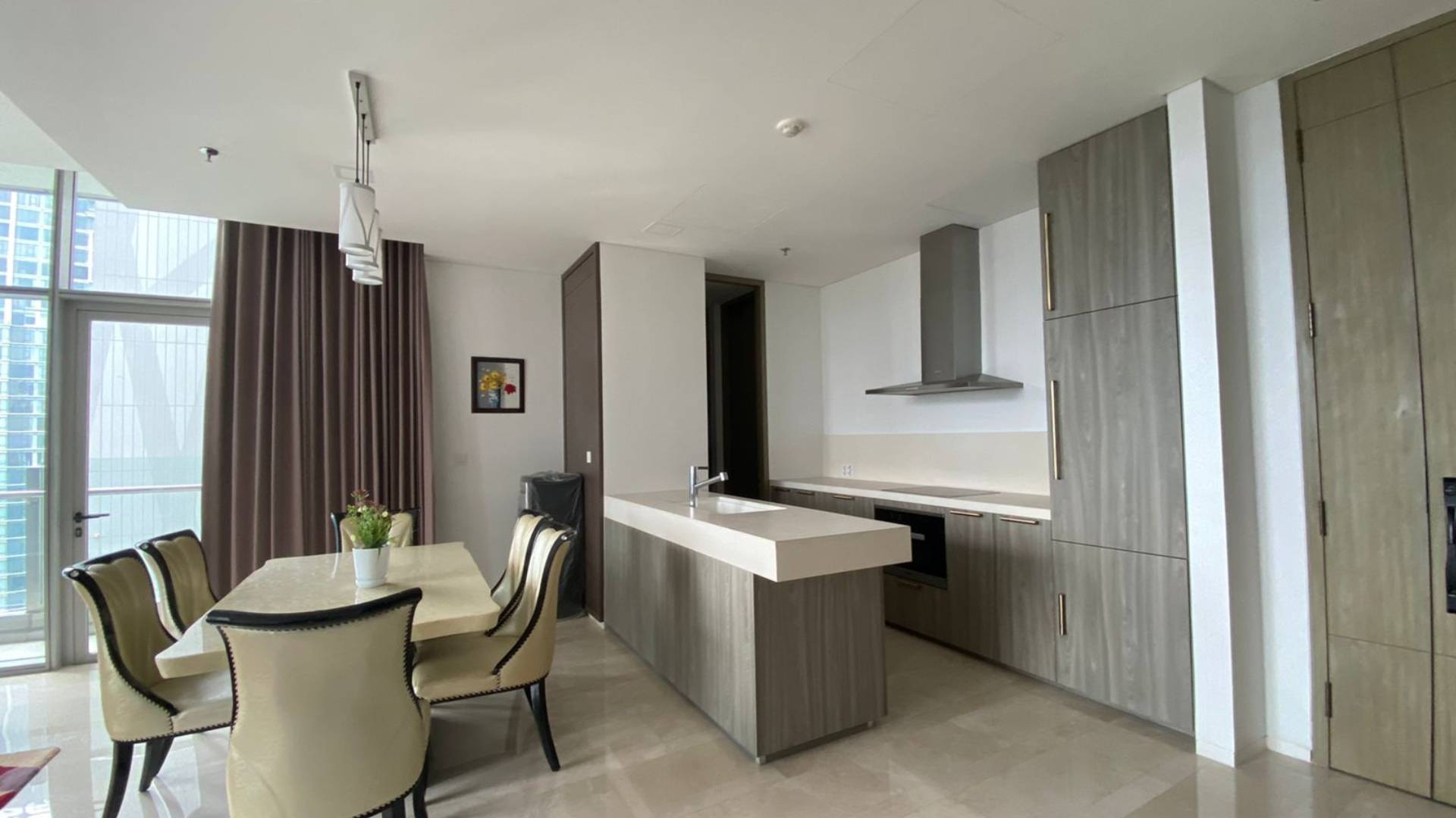 Executive 3BR Residence at Verde Two