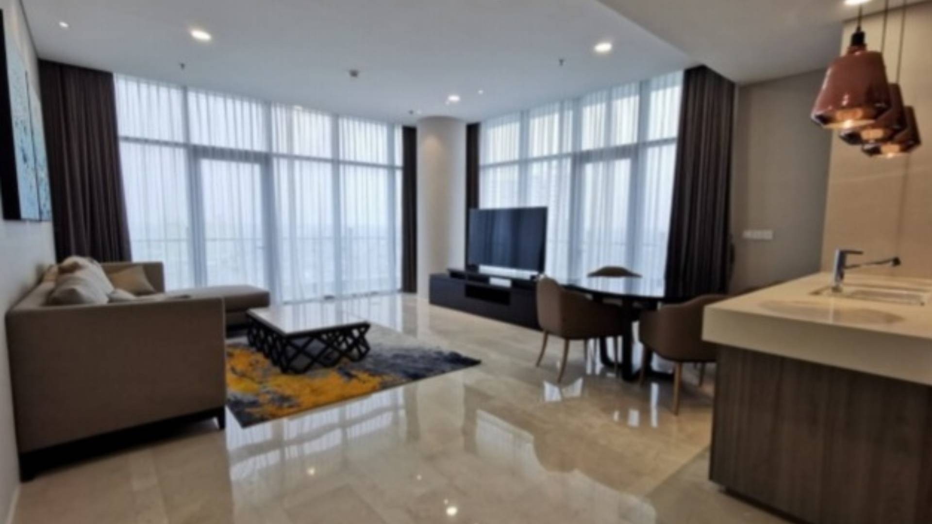 VERDE TWO-TERRAVERDE-3BR-LIVING & DINING AREA Private Luxury Apartment – Verde Two
