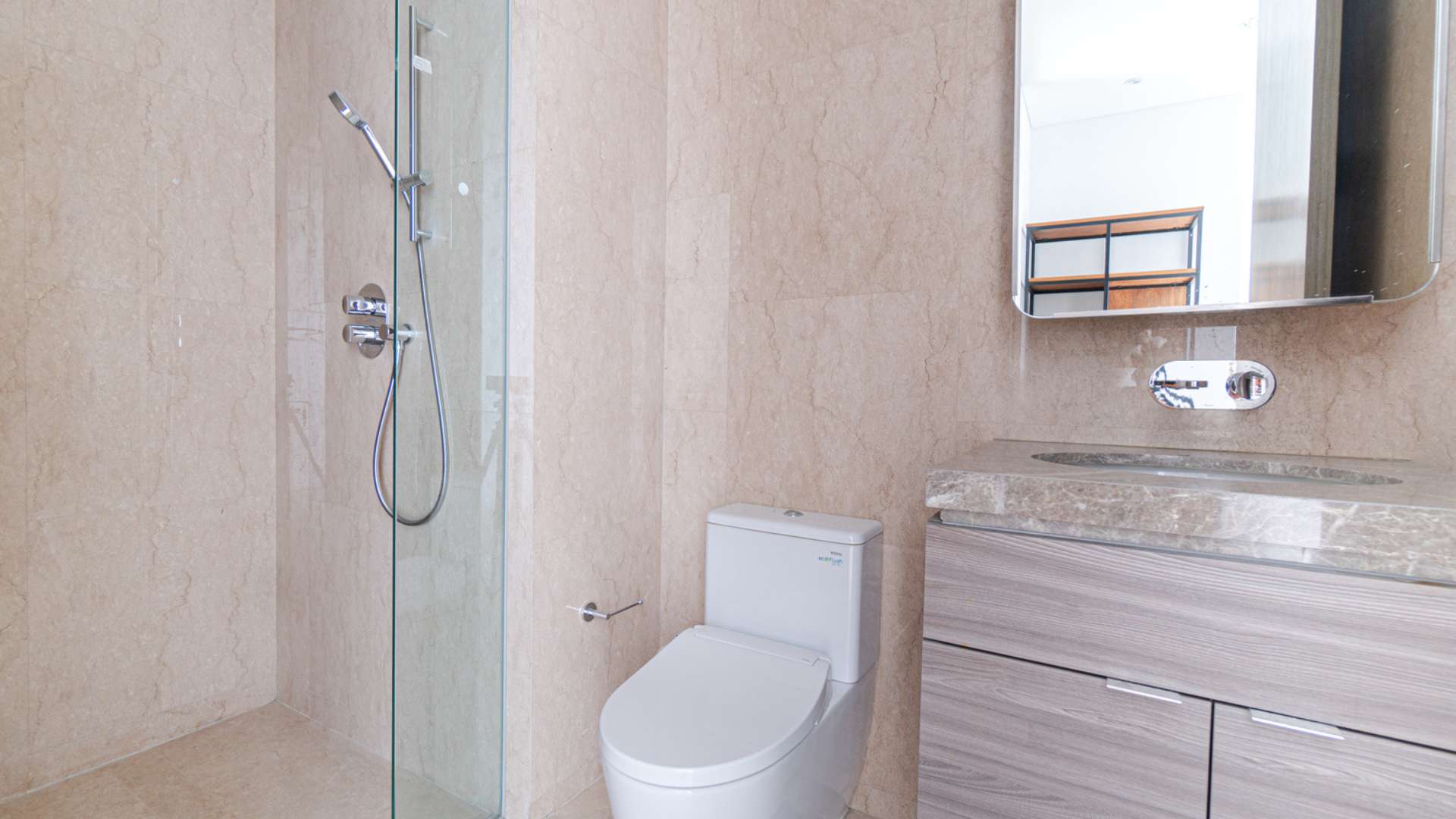 Rare 2BR Residence at Verde Two