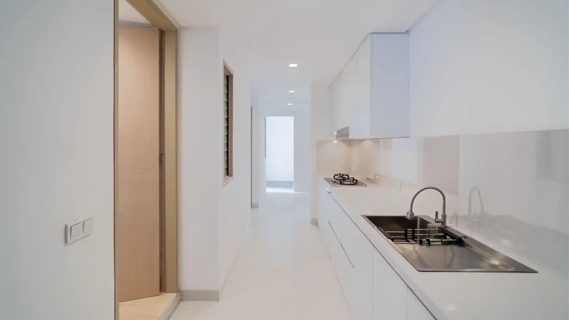 Amari Residence-3BR-Kitchen Area (2) Famly Friendly 3BR House – Kebayoran Baru