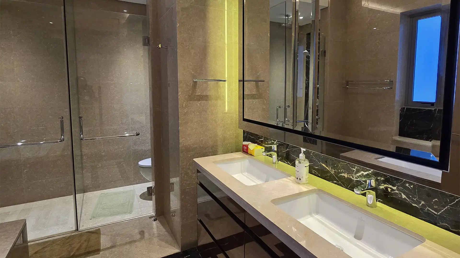 Anandamaya Residence-3BR-Bathroom 2 Prestigious 3BR Apartment – Anandamaya Residence