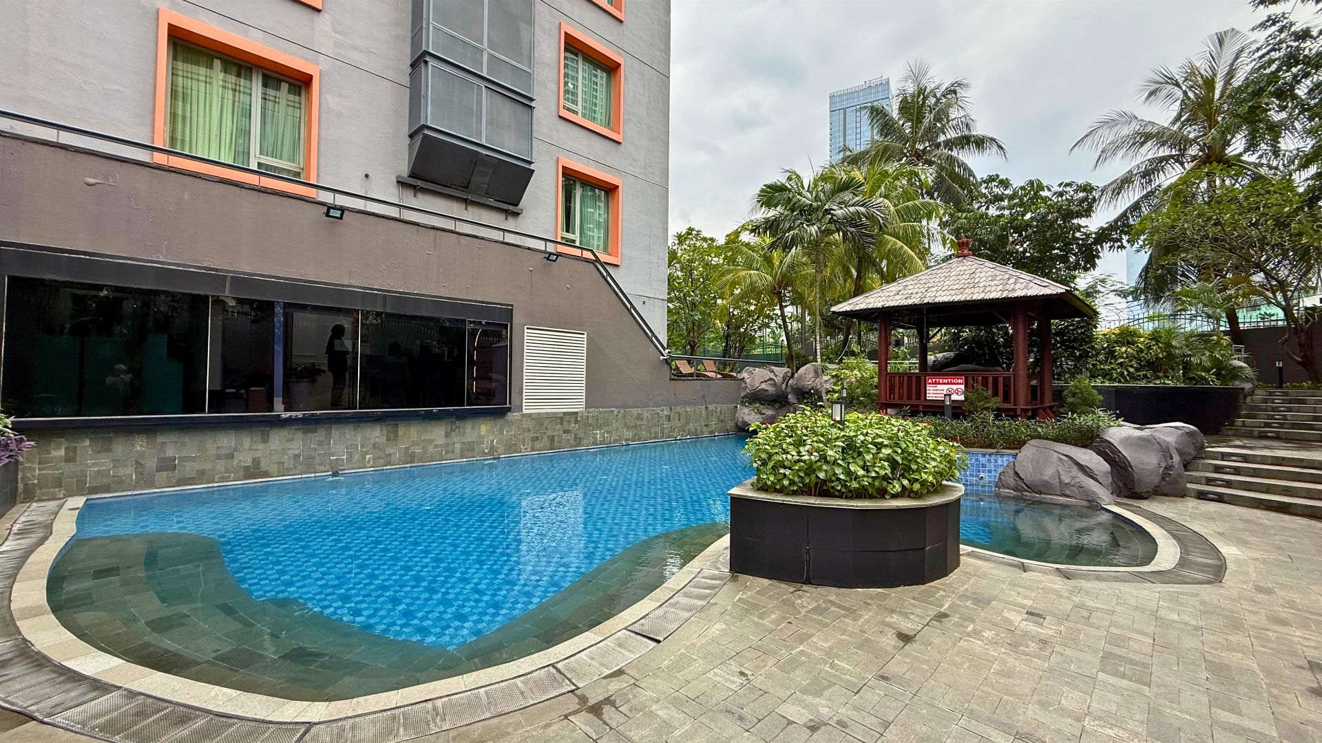 Ascott – Swimmingpool 3 Ascott Jakarta – Stylish 2BR Serviced Apartment