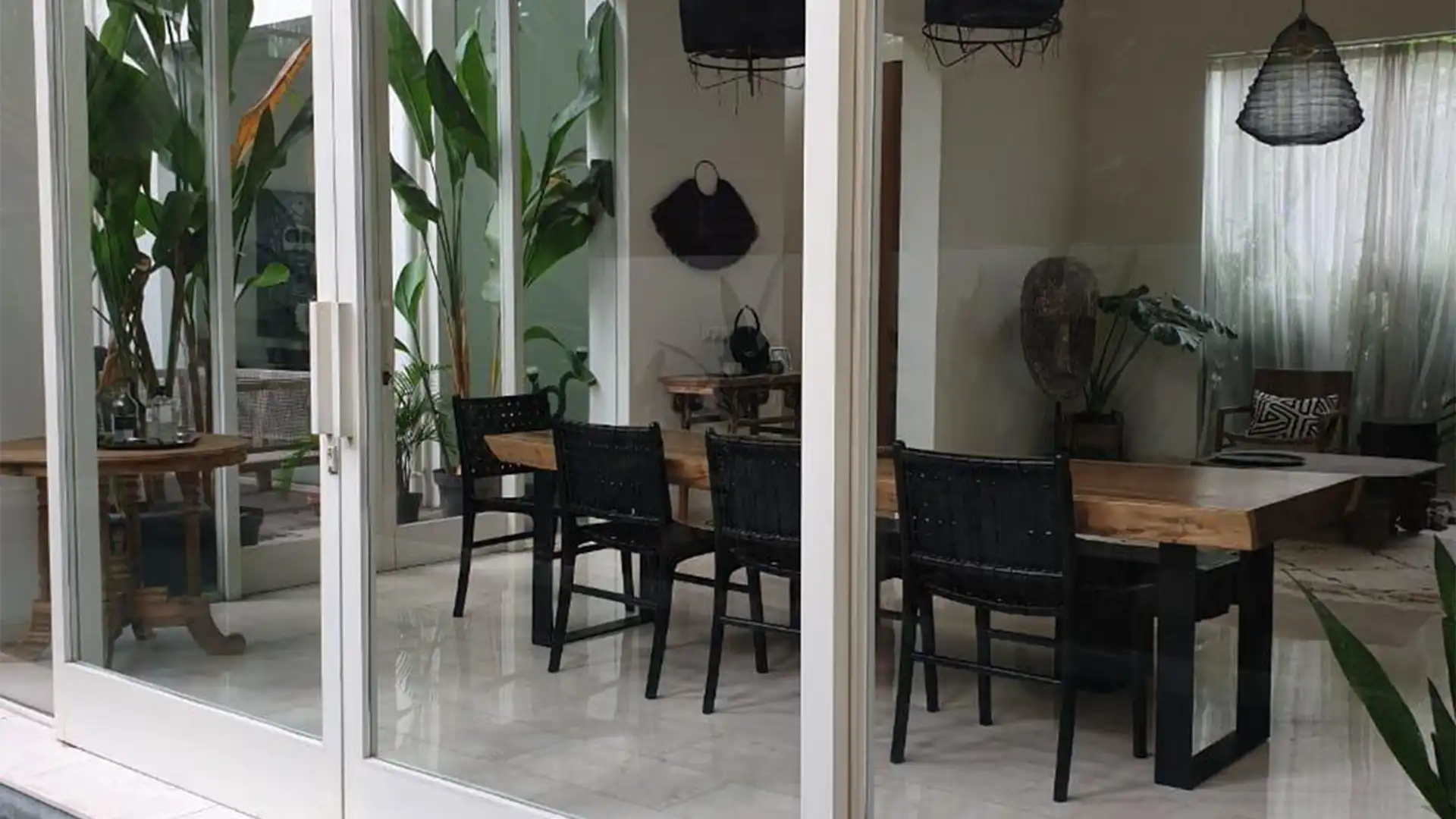 Atmaya Residence-4BR-Dining Area Another Angle Prestige 4BR Family Home at Cilandak