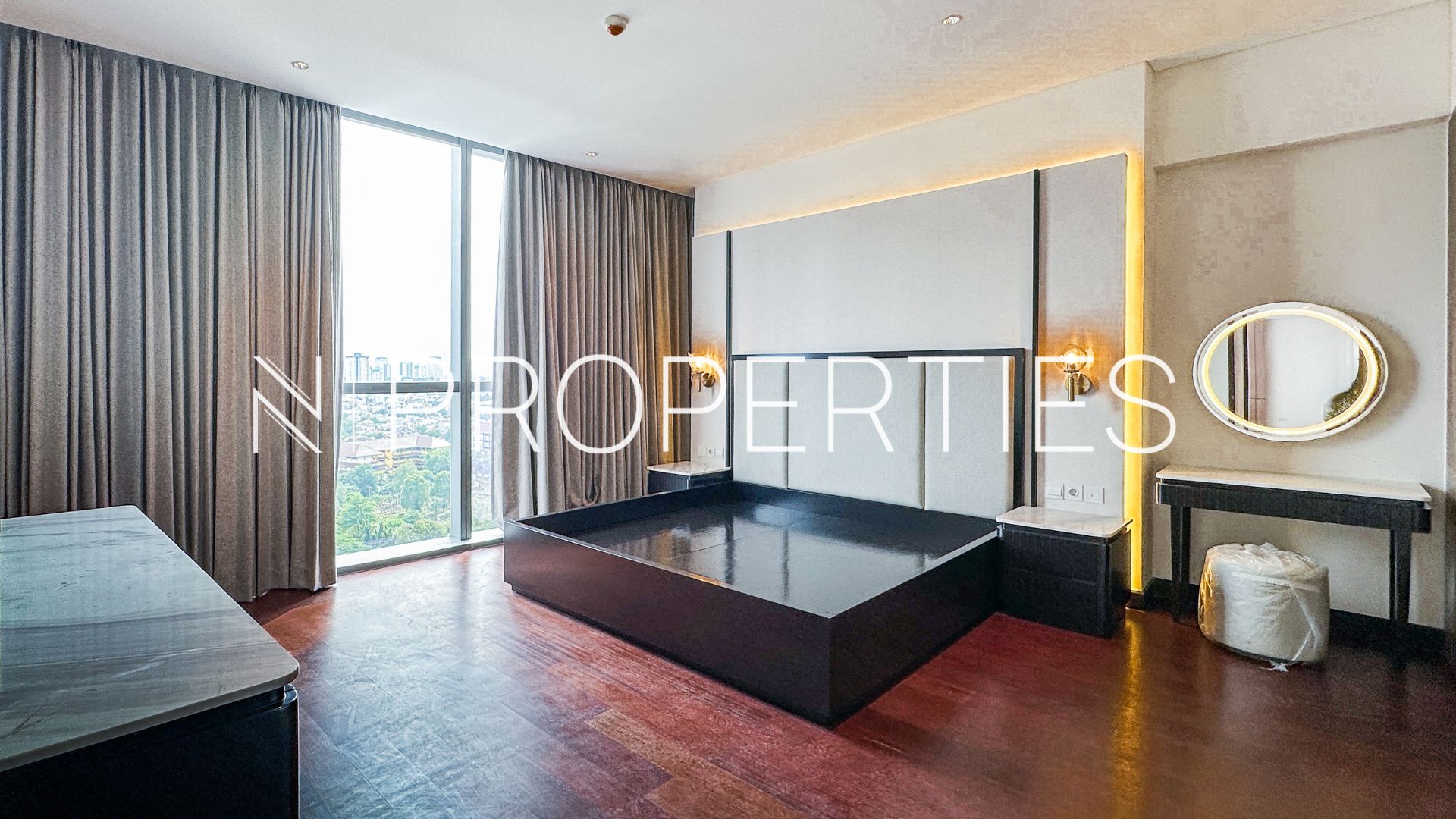 Modern 2BR Apartment at Casa Domaine