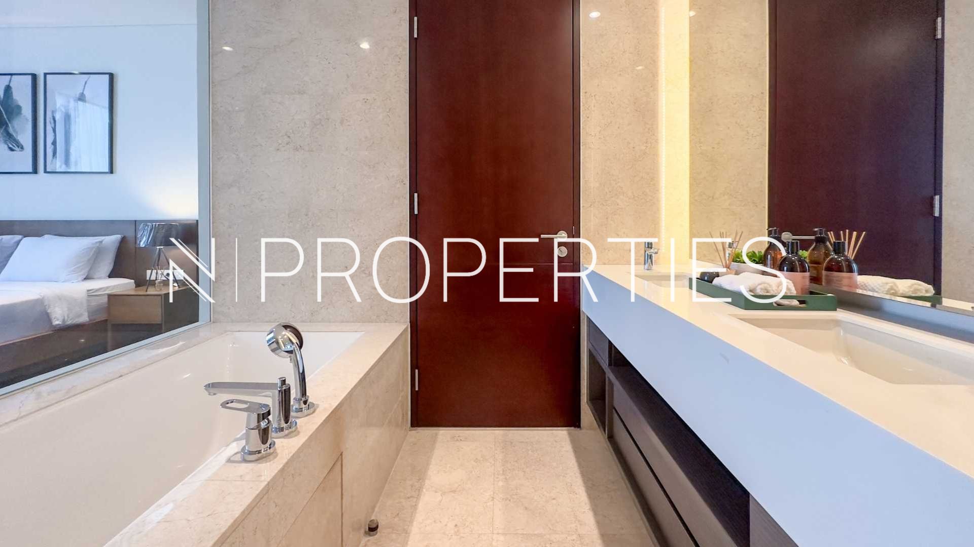 CASADOMAINE 51D – Bathroom Elegant 2BR Luxury Residence – Casa Domaine