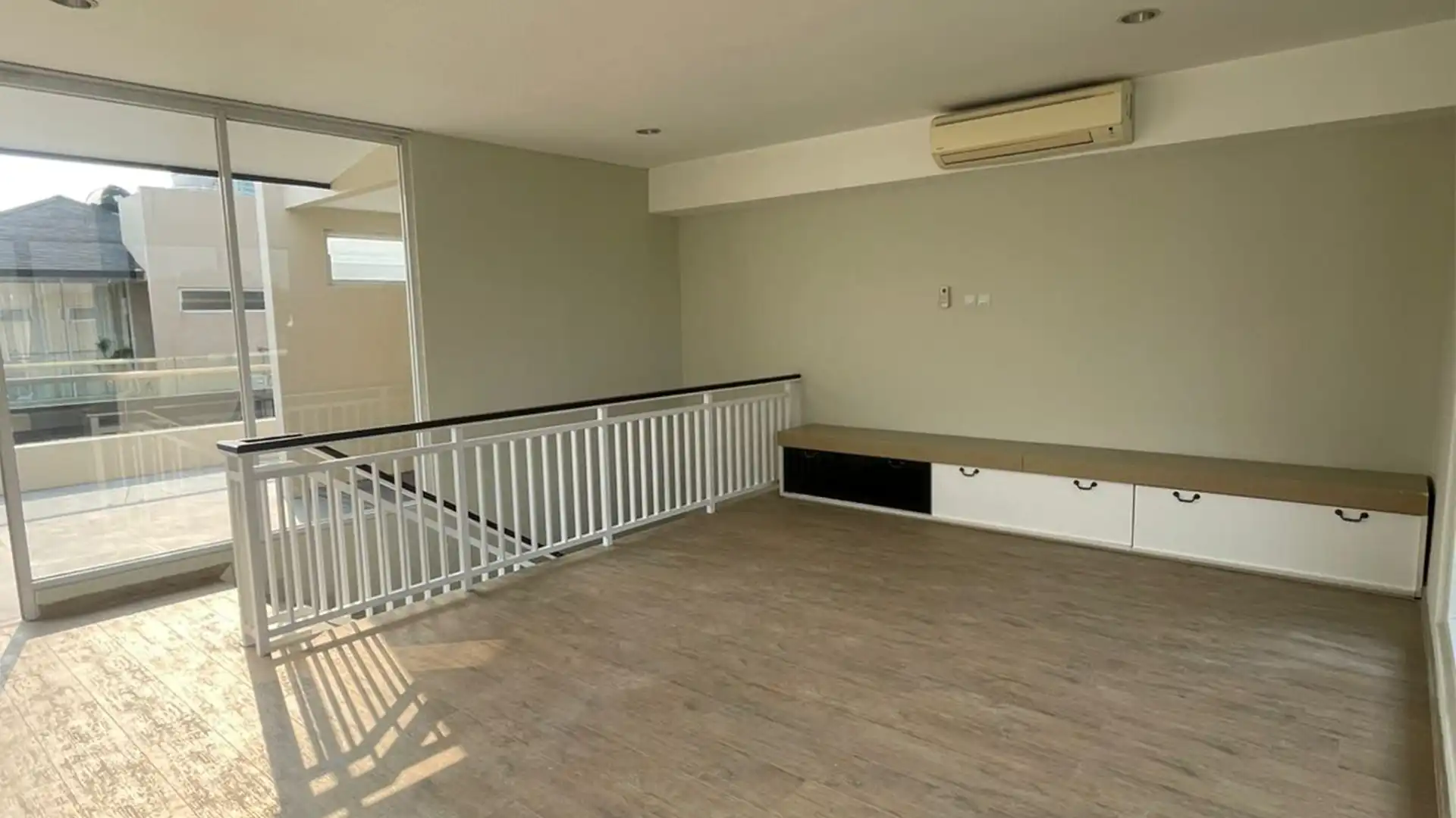 Modern Style 3BR House at Kemang