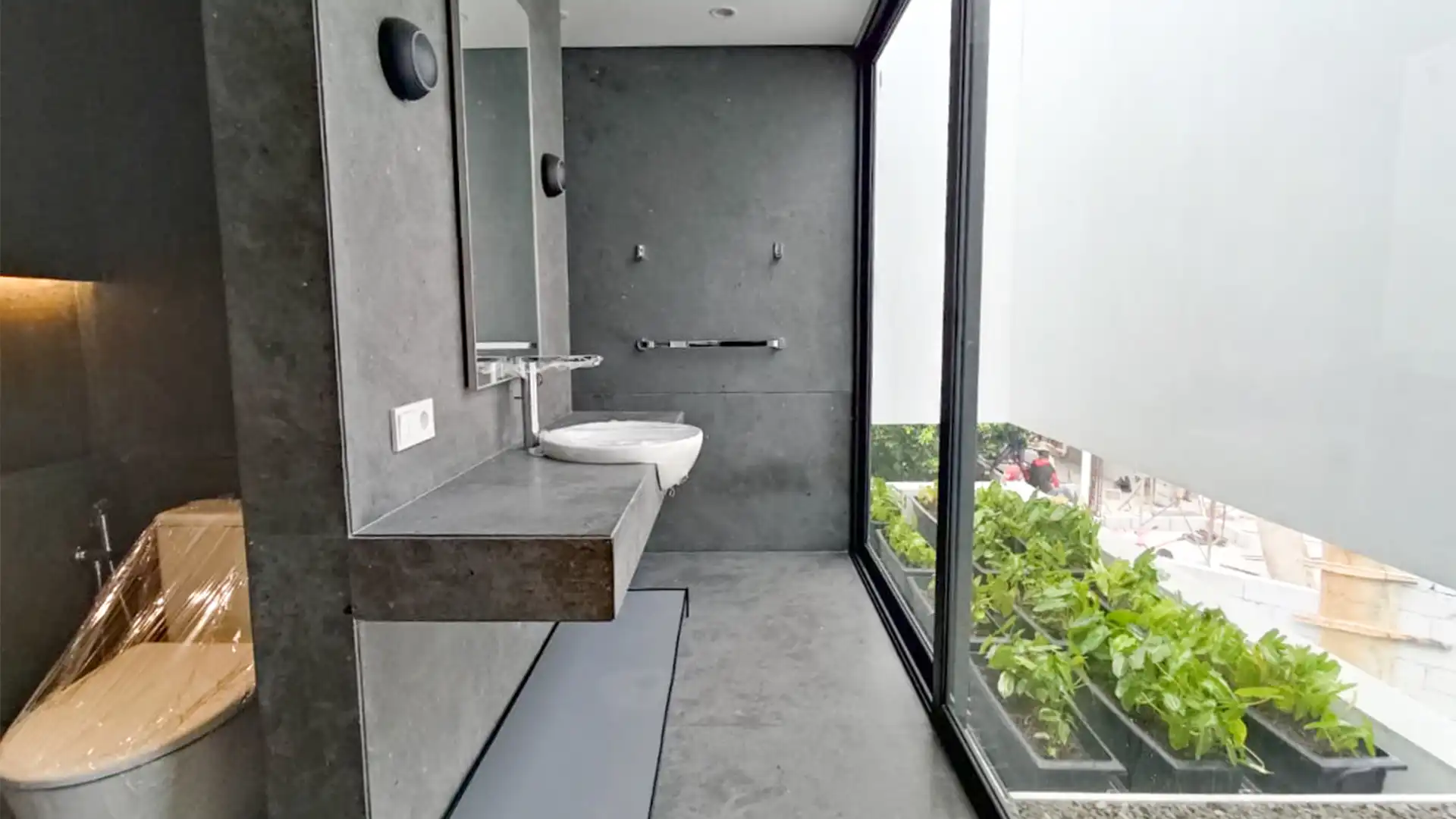 Comfortable 3BR Family Home at Cilandak