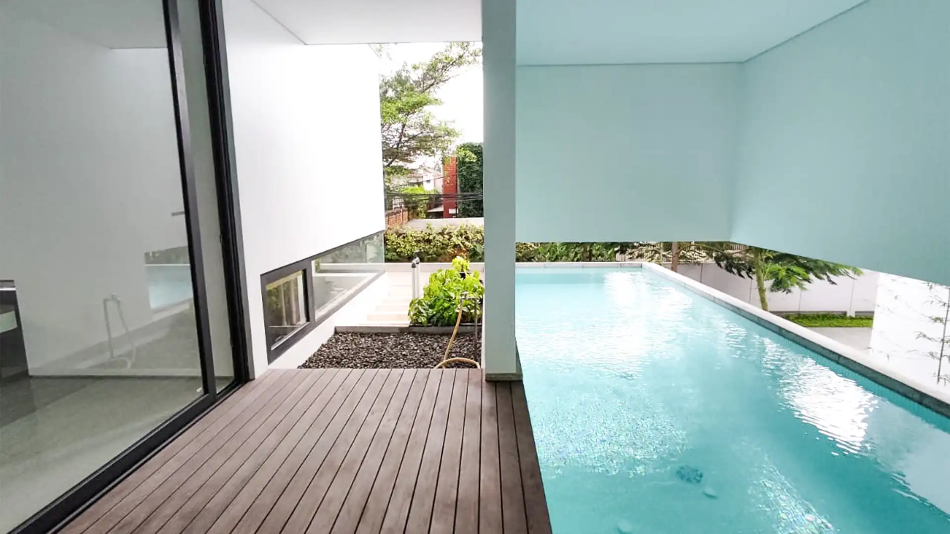 Comfortable 3BR Family Home at Cilandak