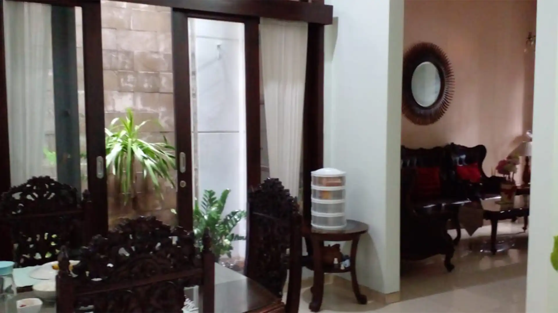 Modern 4BR Home at Cilandak