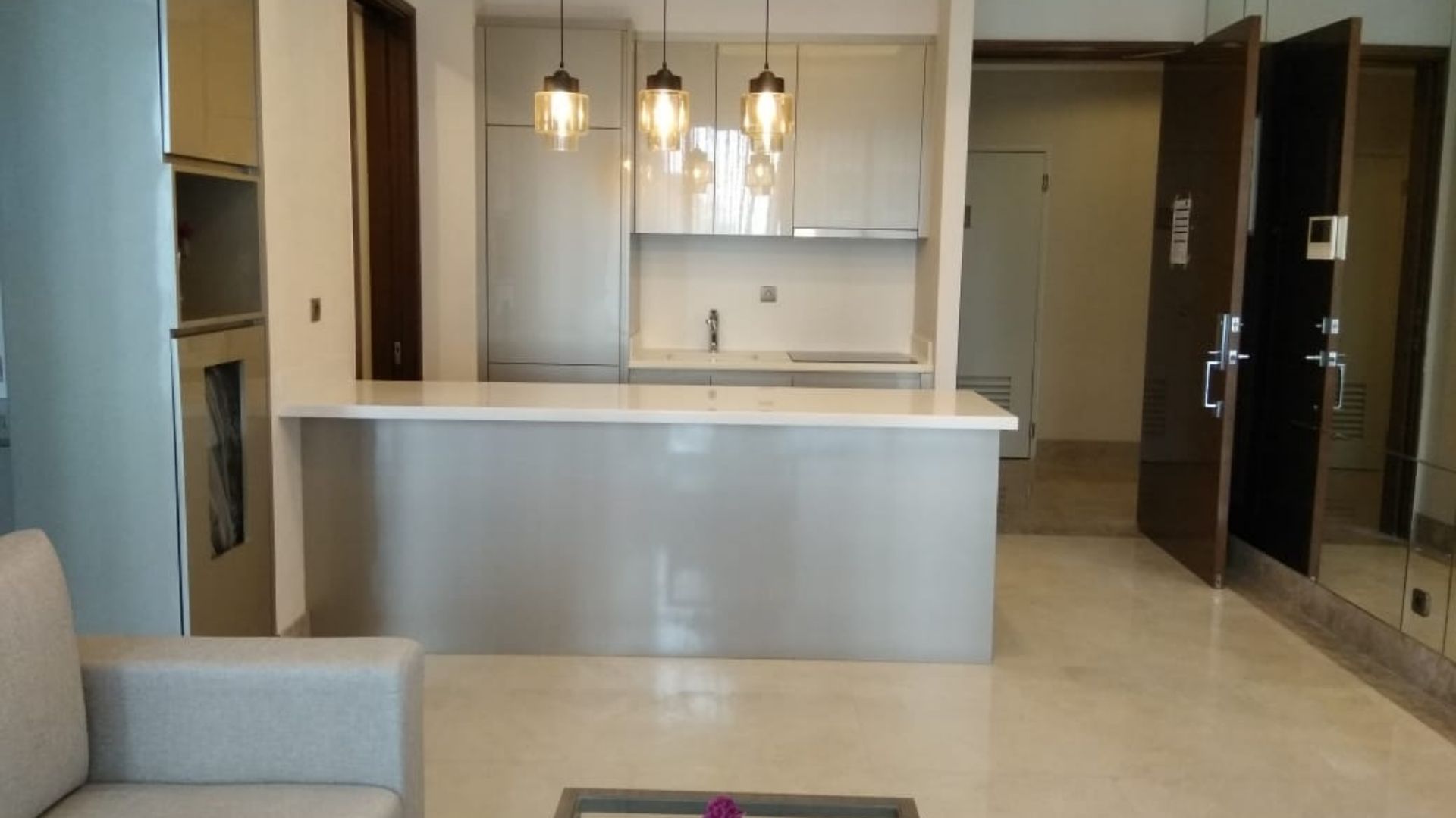District 8-2BR-Fully Furnished Built-In Kitchen Set District 8 – Well-Proportioned 2BR