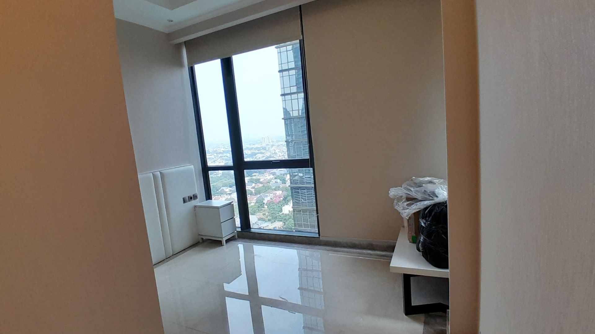 District 8-2BR-Minimalist Modern Room District 8 – Stylish 2BR Apartment