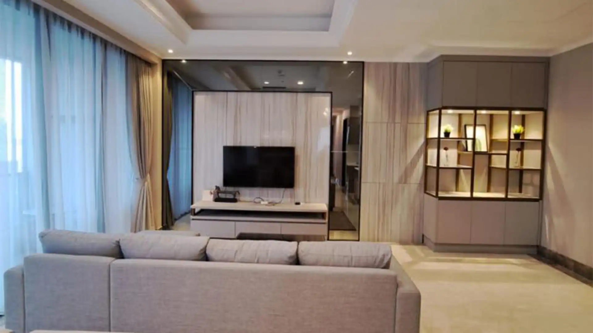 Expansive Living 3BR at District 8