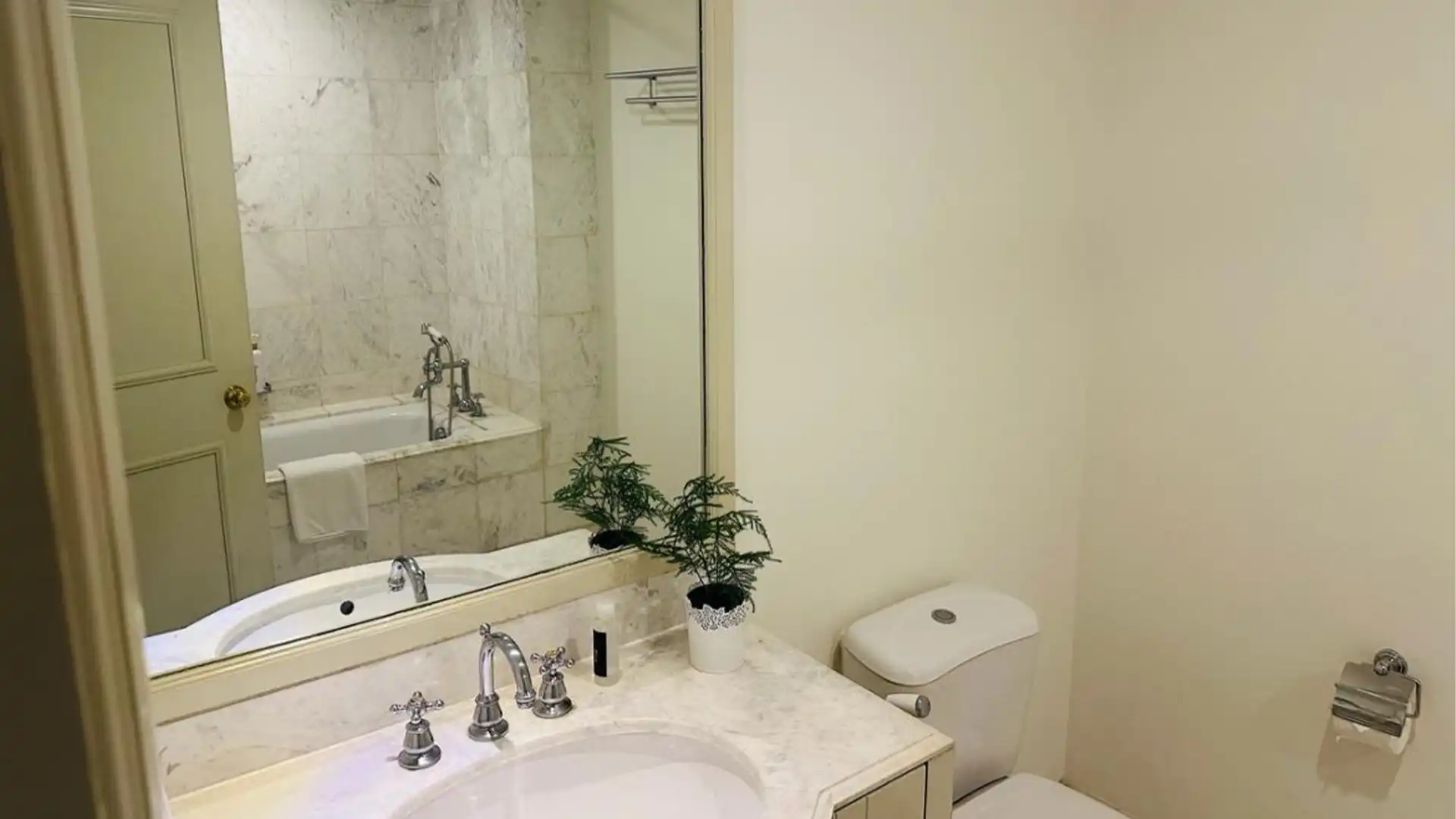 Executive Menteng-3BR-Bathroom 2 Menteng Executive – Luxury 3BR Serviced Apartment