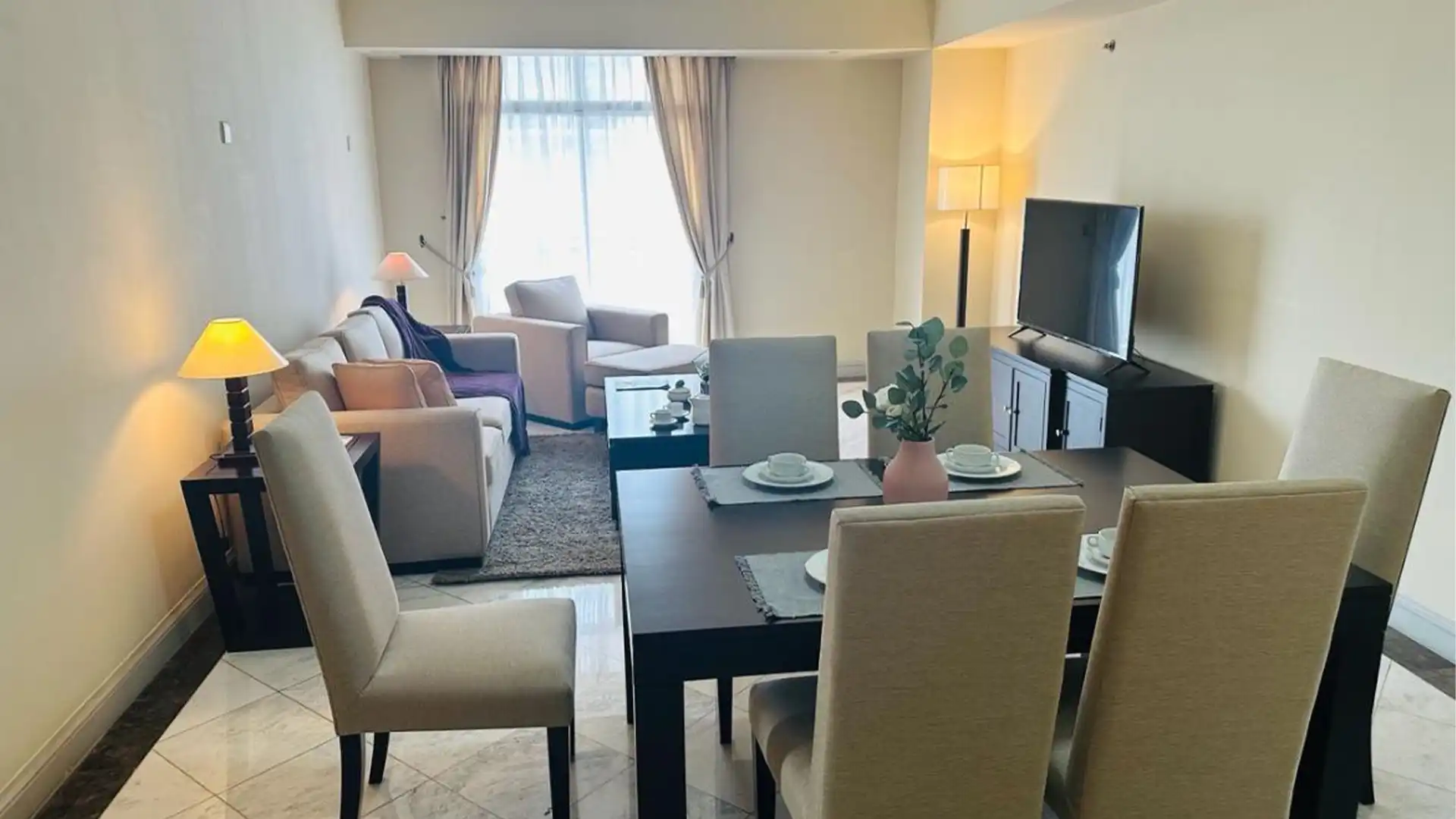 Executive Menteng-3BR-Dining & Living Area Menteng Executive – Luxury 3BR Serviced Apartment