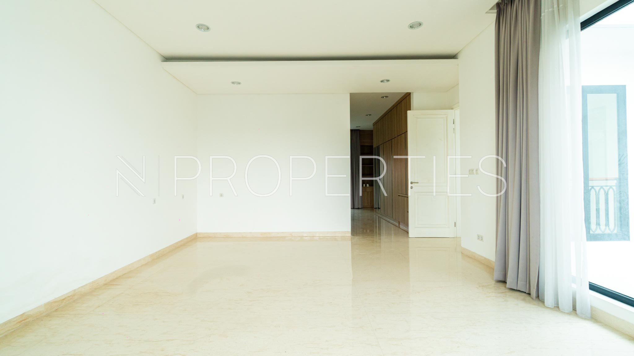 Grand 5BR Private Residence at Cilandak