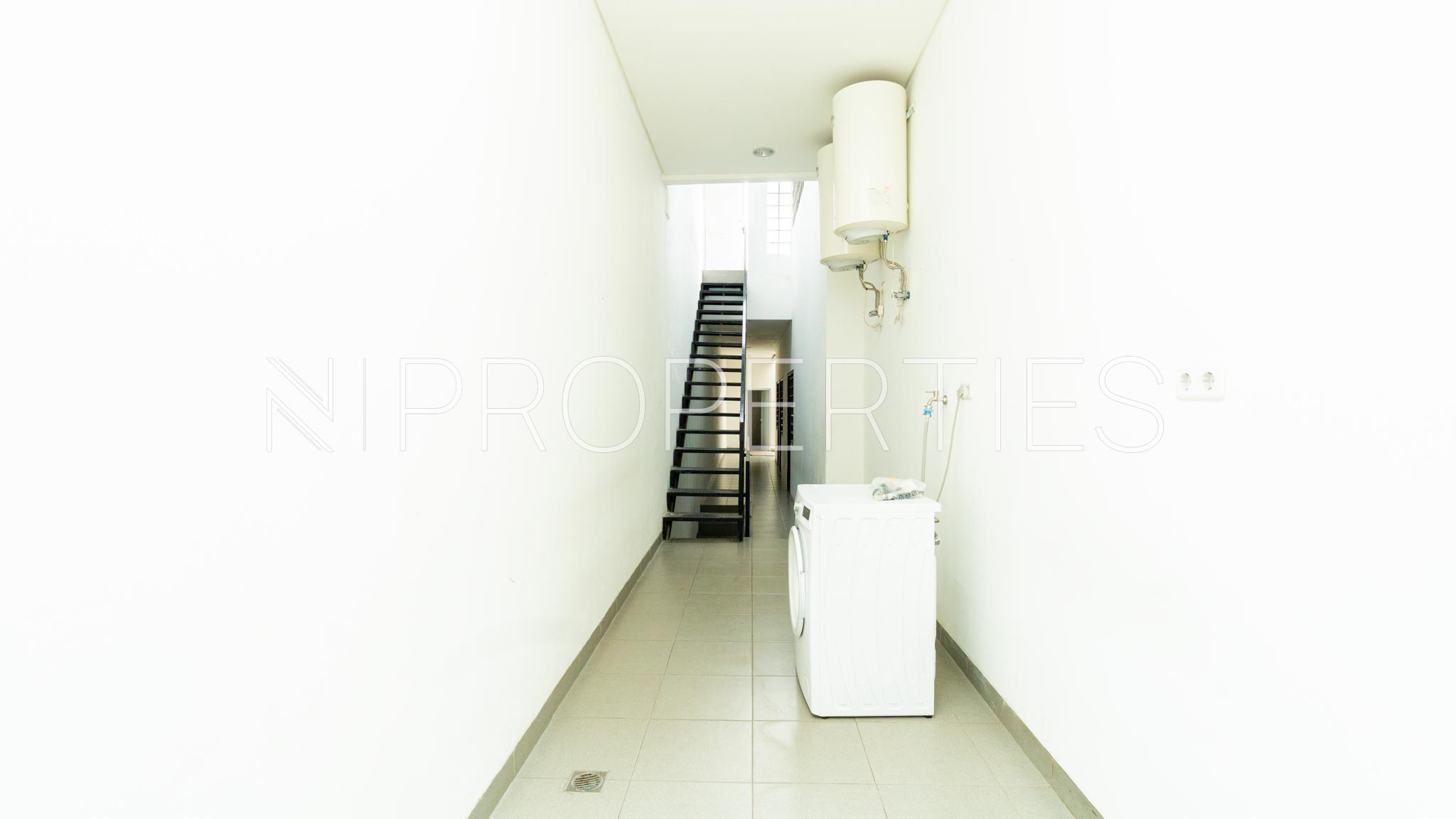 Grand 5BR Private Residence at Cilandak