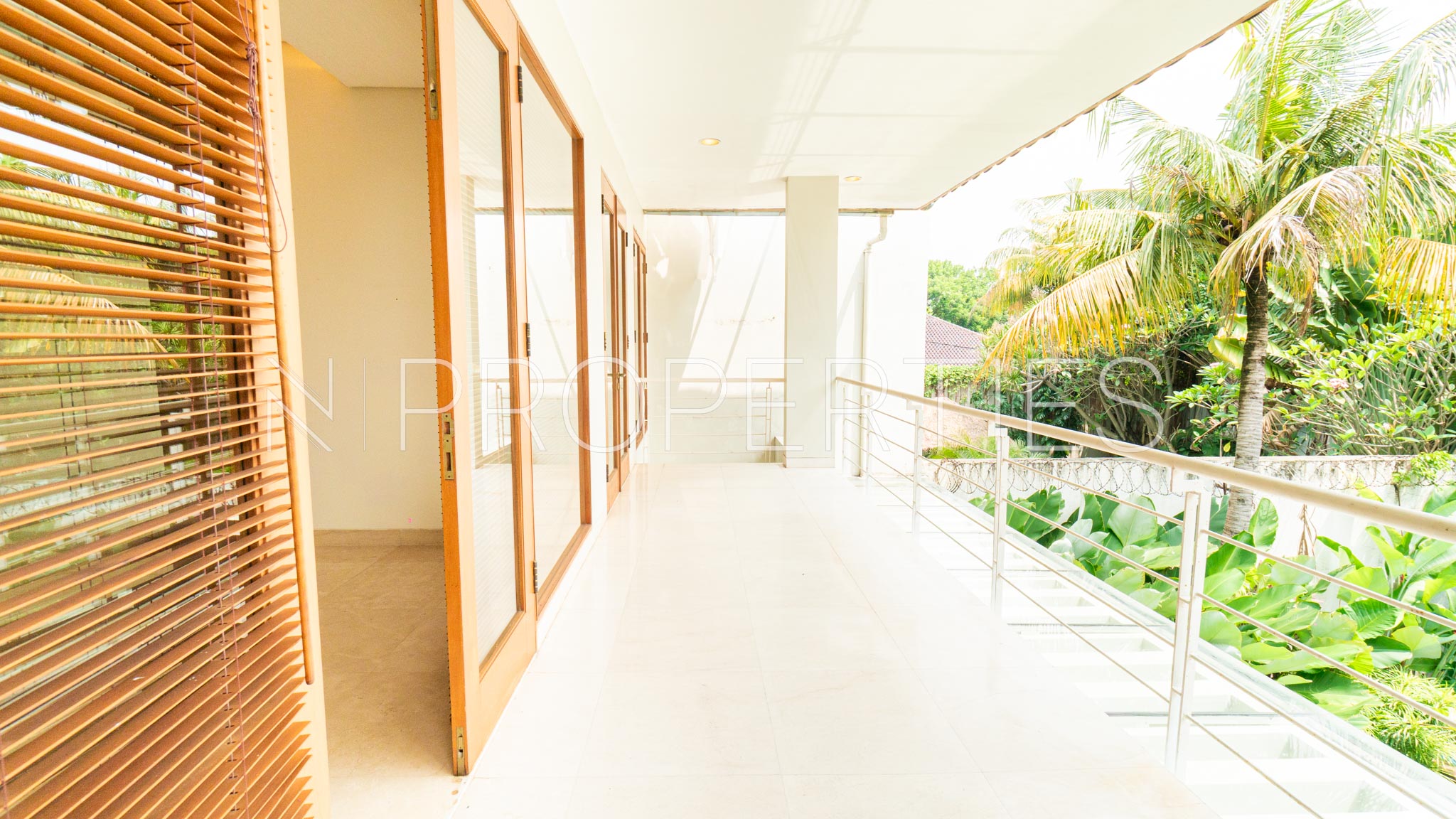 Expansive 5BR House at Kemang