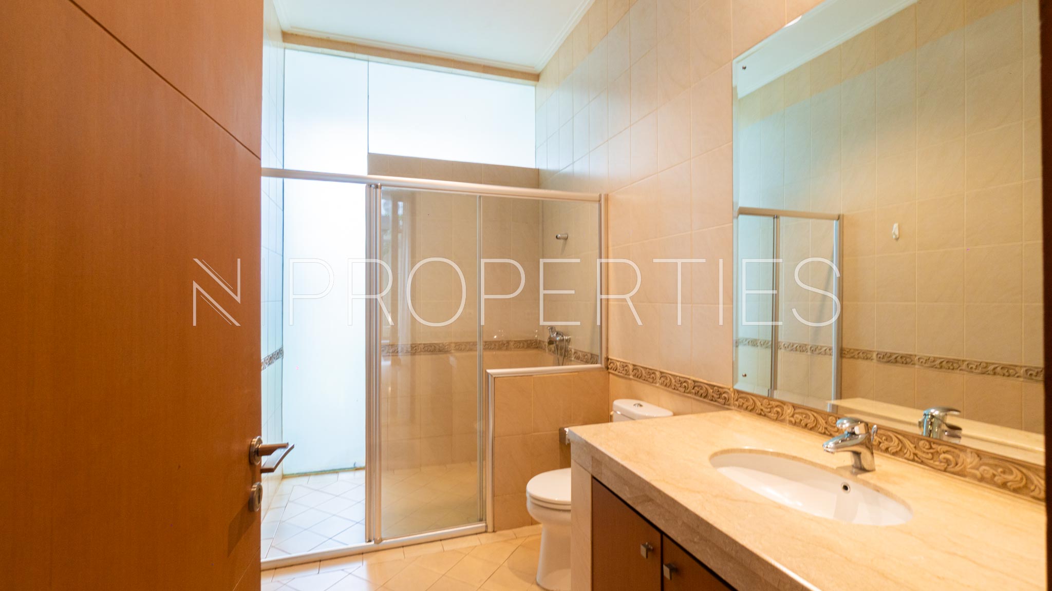 Expansive 5BR House at Kemang