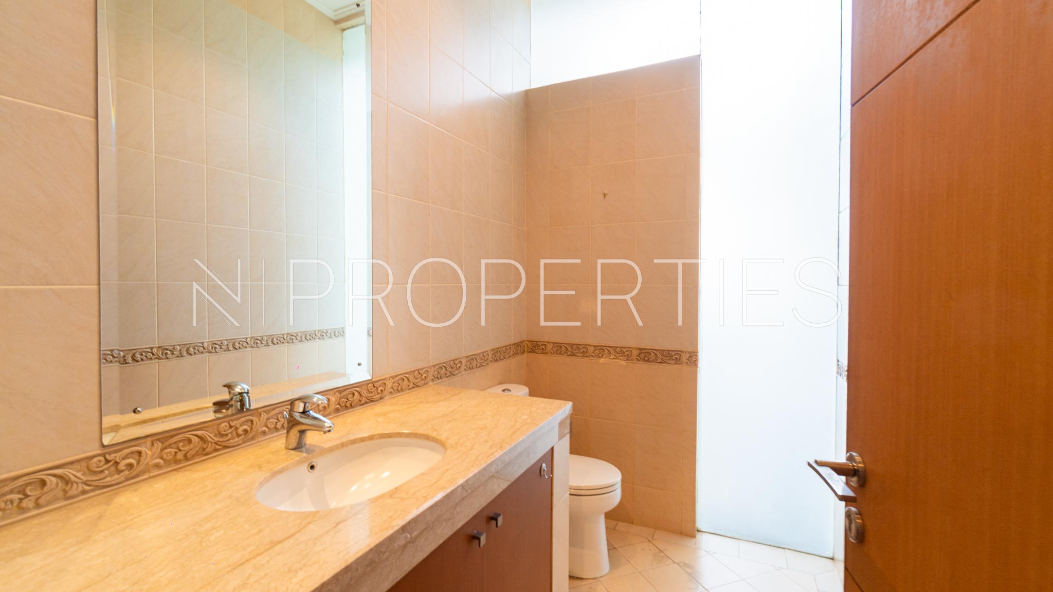 Expansive 5BR House at Kemang