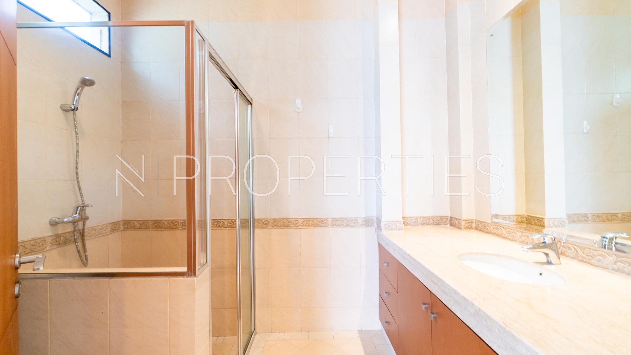 Expansive 5BR House at Kemang