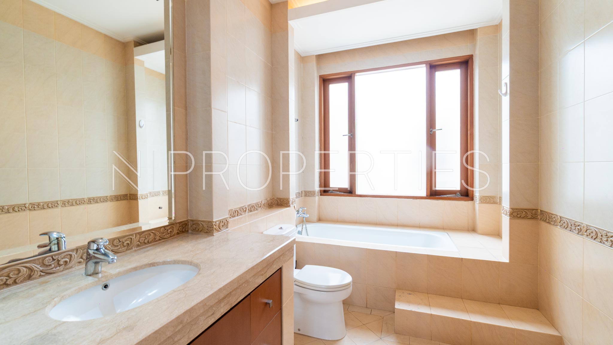 Expansive 5BR House at Kemang