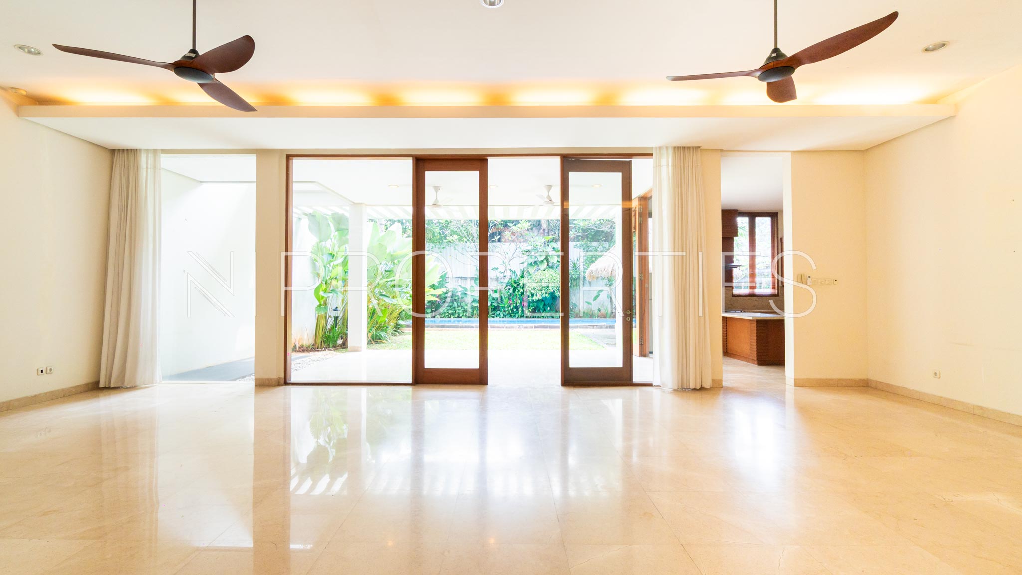 Expansive 5BR House at Kemang