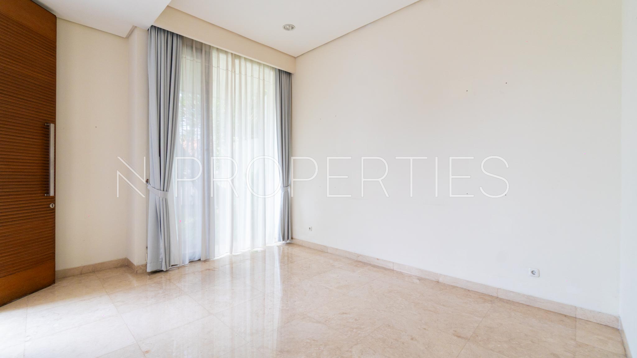Expansive 5BR House at Kemang