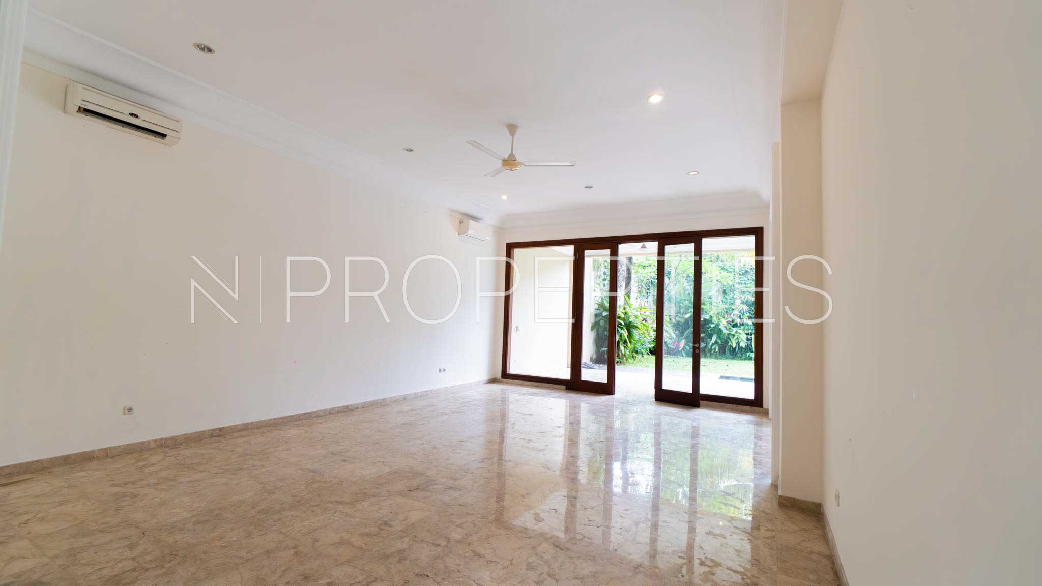 Kecapi 8-4BR-Living Area Spacious 4BR Compound – Kecapi 8 Pejaten