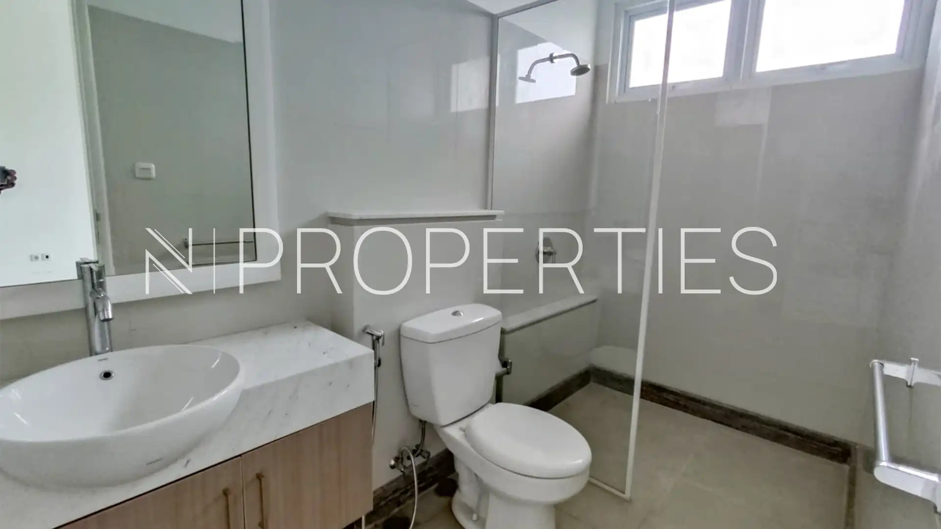 Spacious 4BR Family House – Kemang Selatan