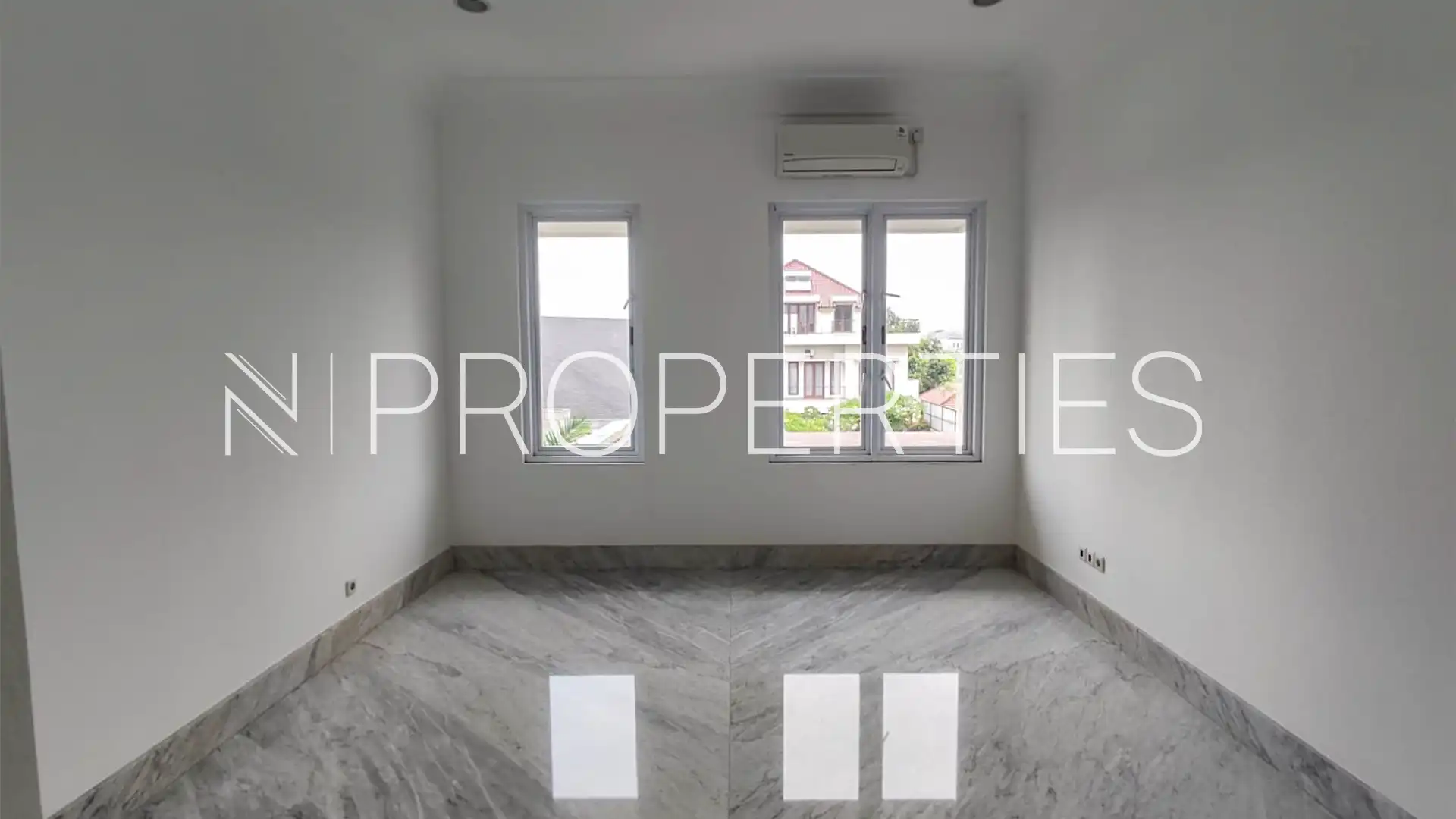 Spacious 4BR Family House – Kemang Selatan
