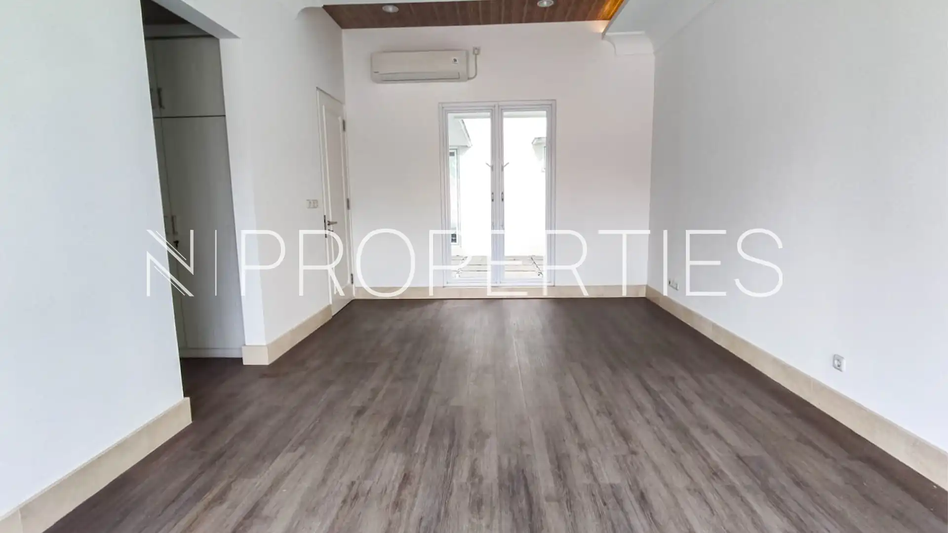 Spacious 4BR Family House – Kemang Selatan