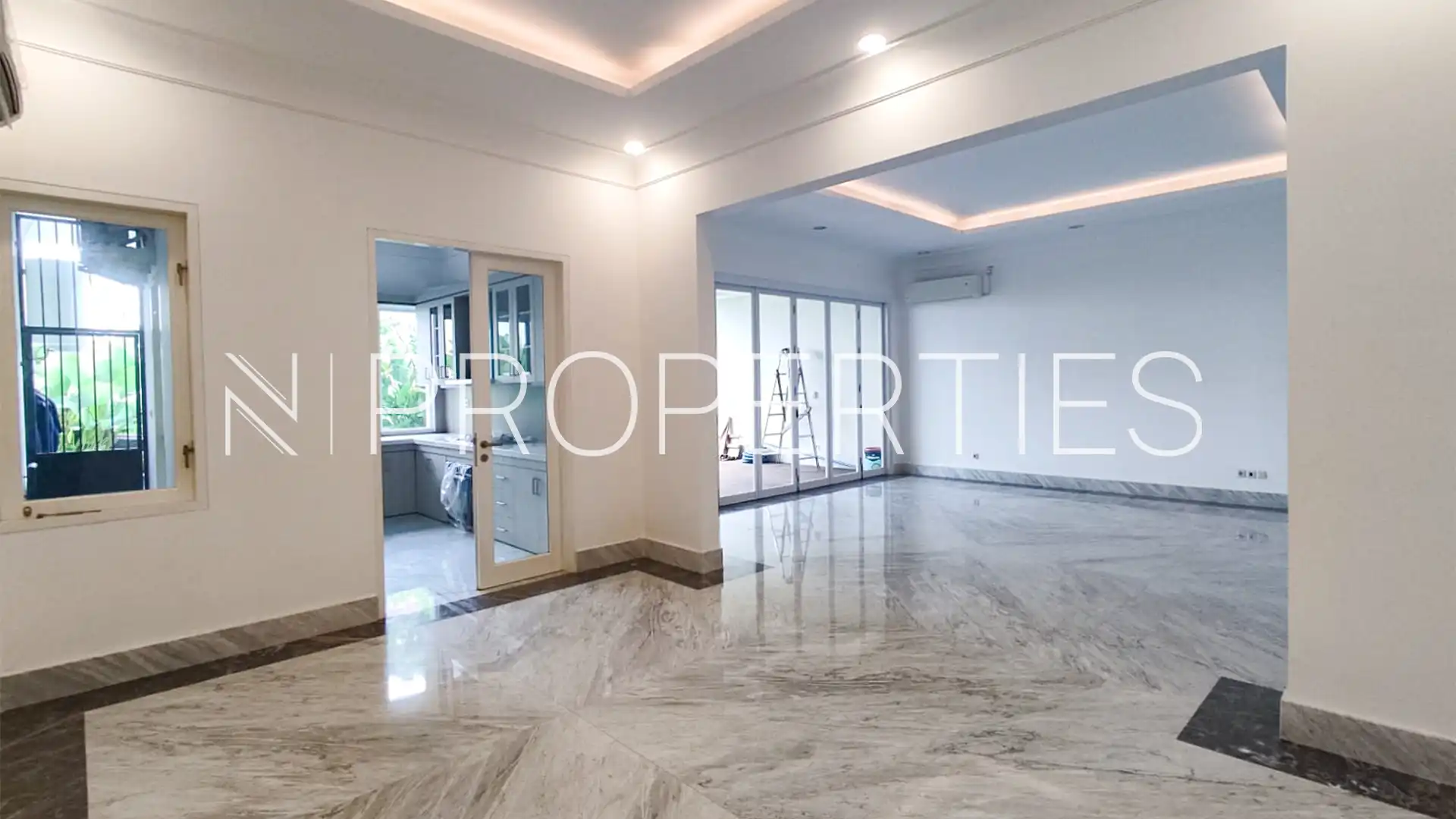 Spacious 4BR Family House – Kemang Selatan