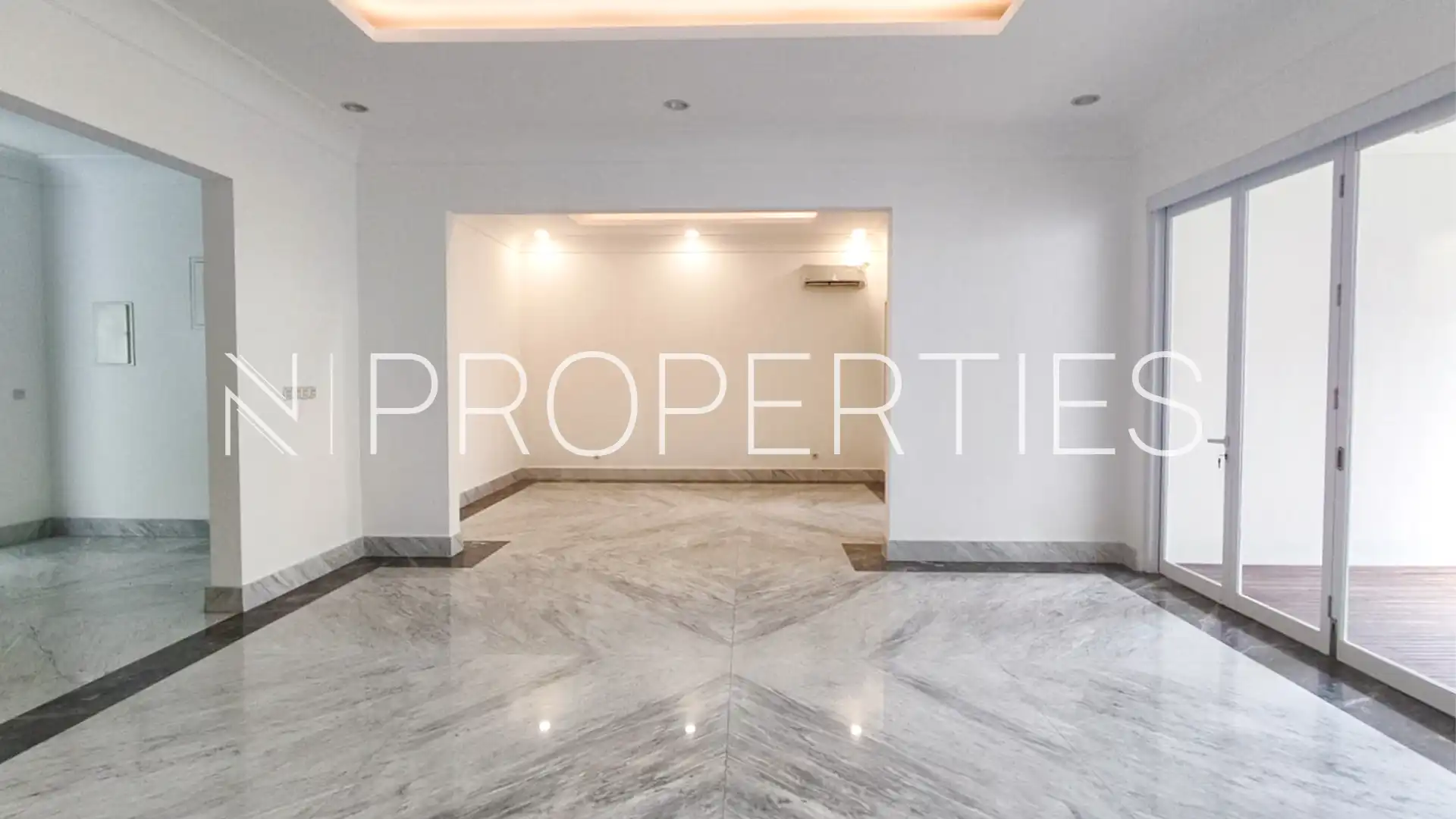 Spacious 4BR Family House – Kemang Selatan
