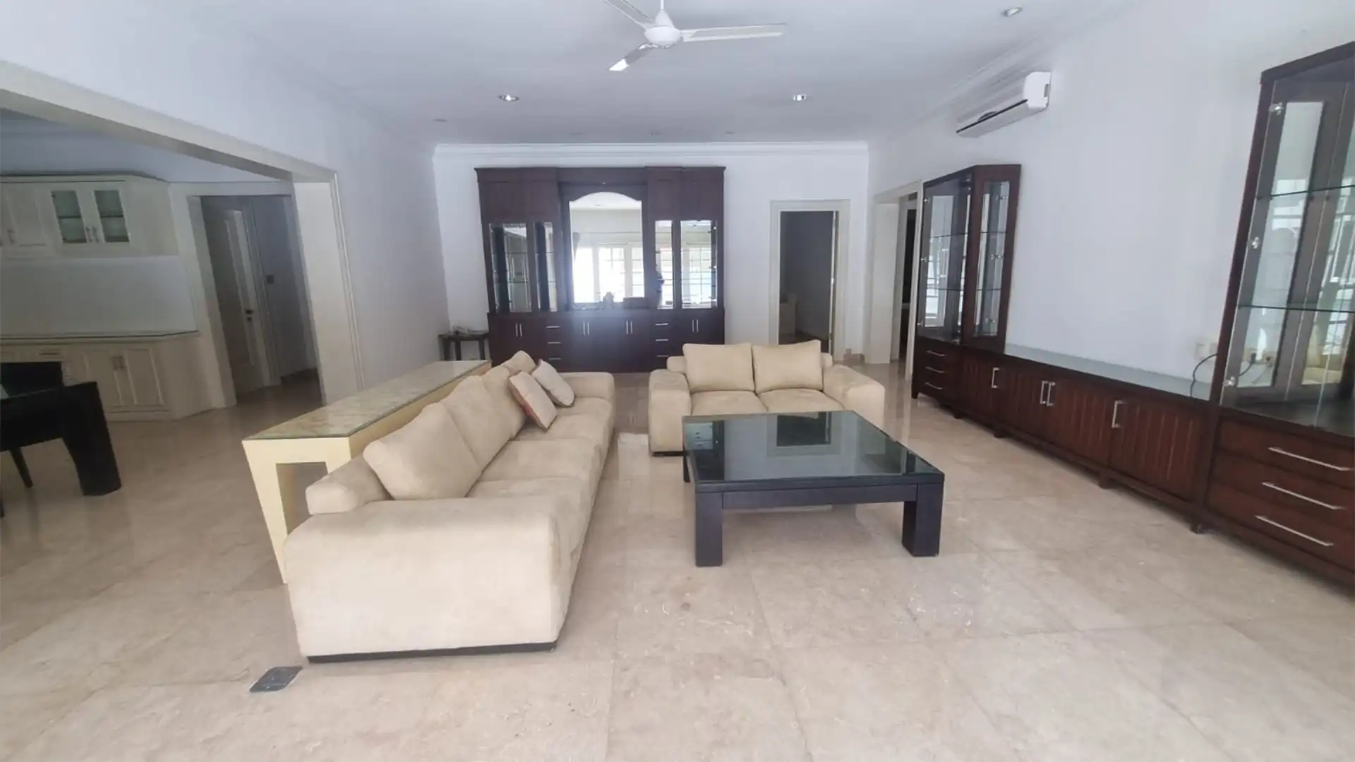 Kemangutara-4BR-Living Area (2) Big 4BR Family Home – Kemang