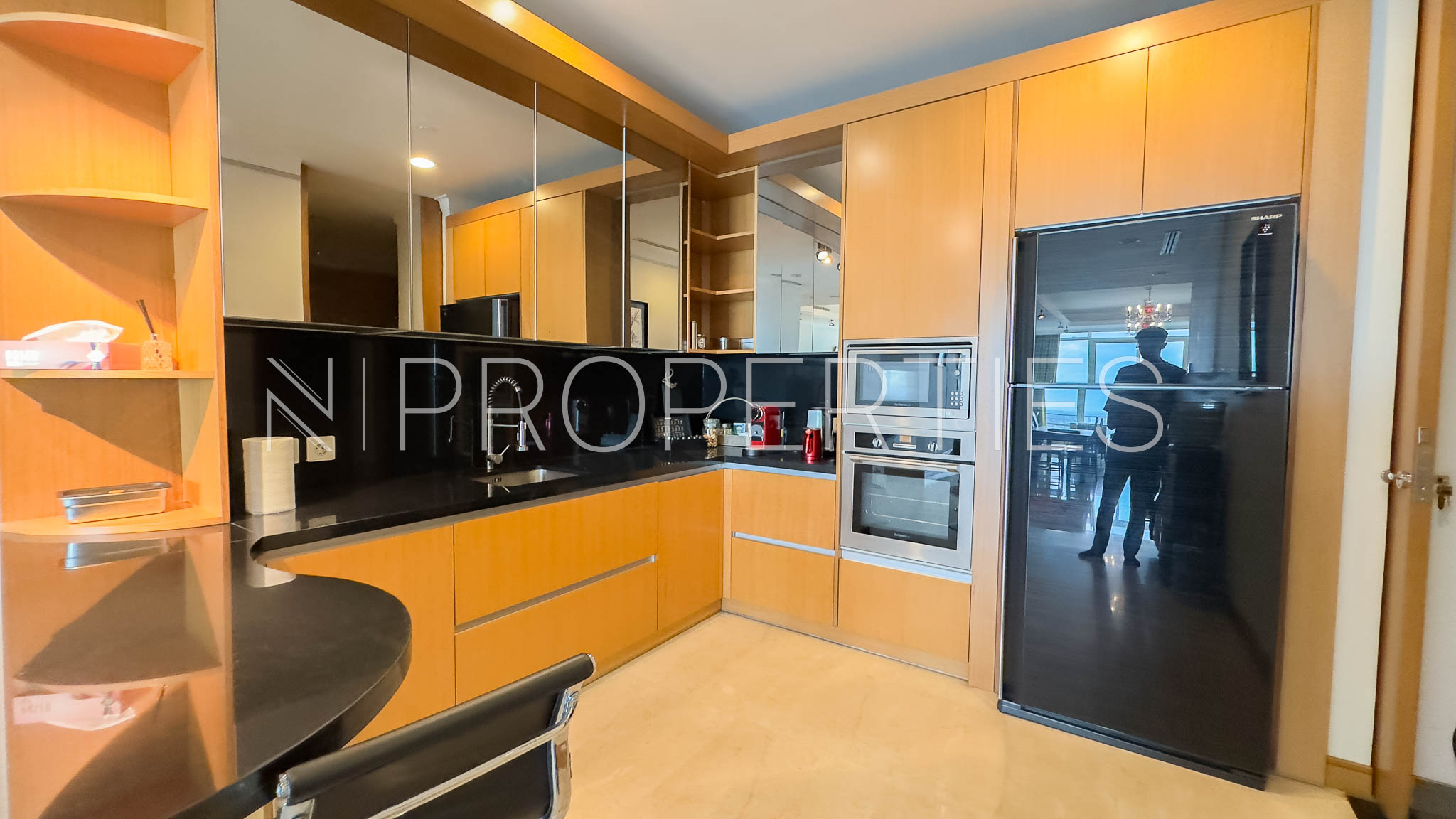 Kempinski 40D – Kitchen Area Kempinski Private Residence – 3BR Comfort Apartment