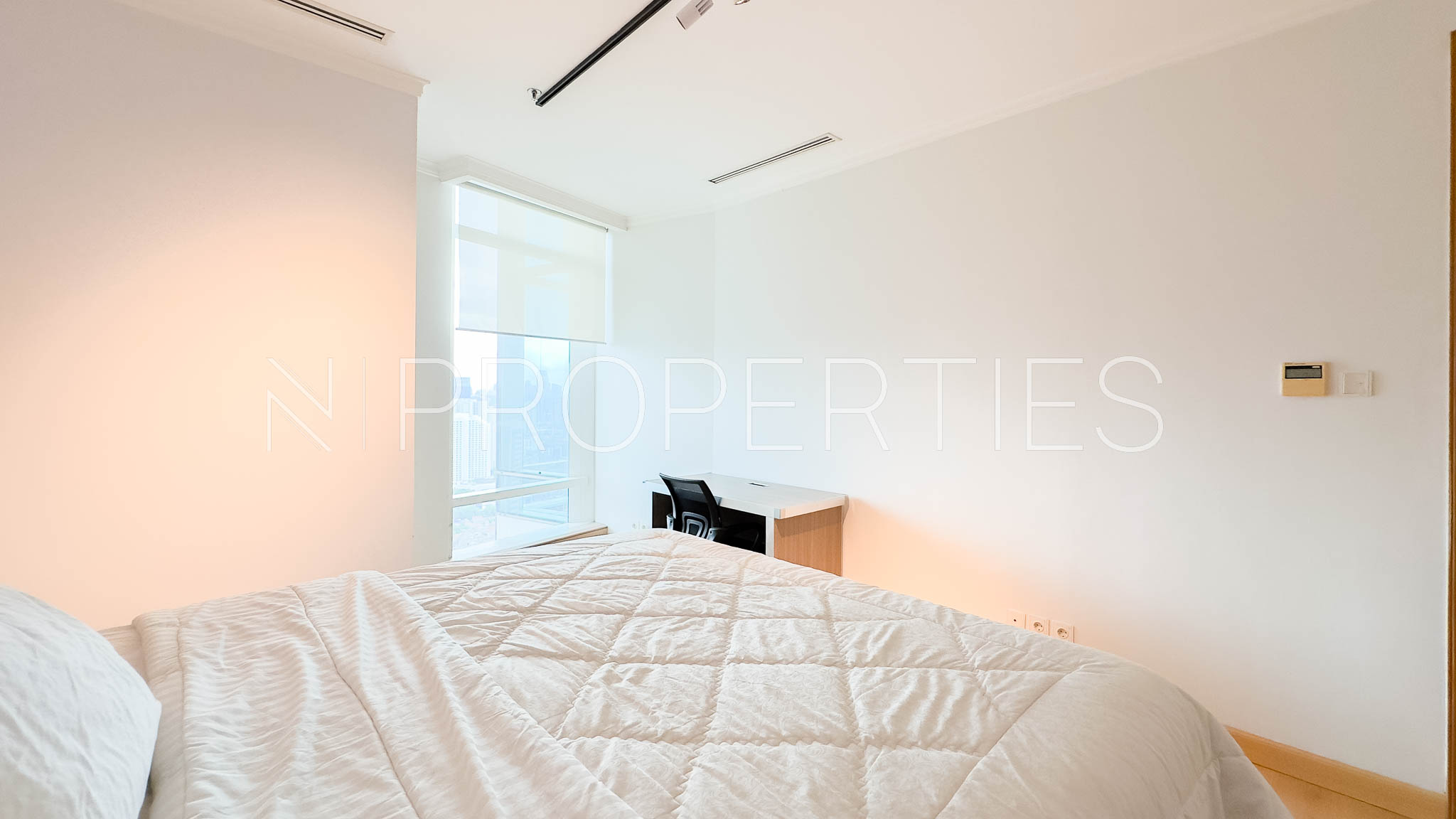 Kempinski 40D – Third Bedroom Kempinski Private Residence – 3BR Comfort Apartment