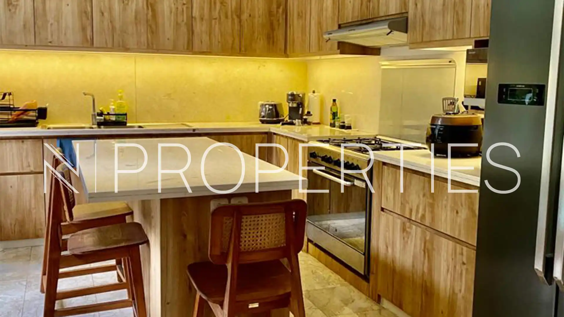 Kencana Permai 8 No.17-5BR-Kitchen Area Pondok Indah – Well-Proportioned 5BR Family House