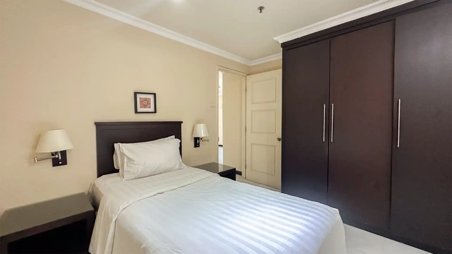 Kristal-3BR-Bedroom 1 Spacious 3BR Apartment at Hotel Kristal