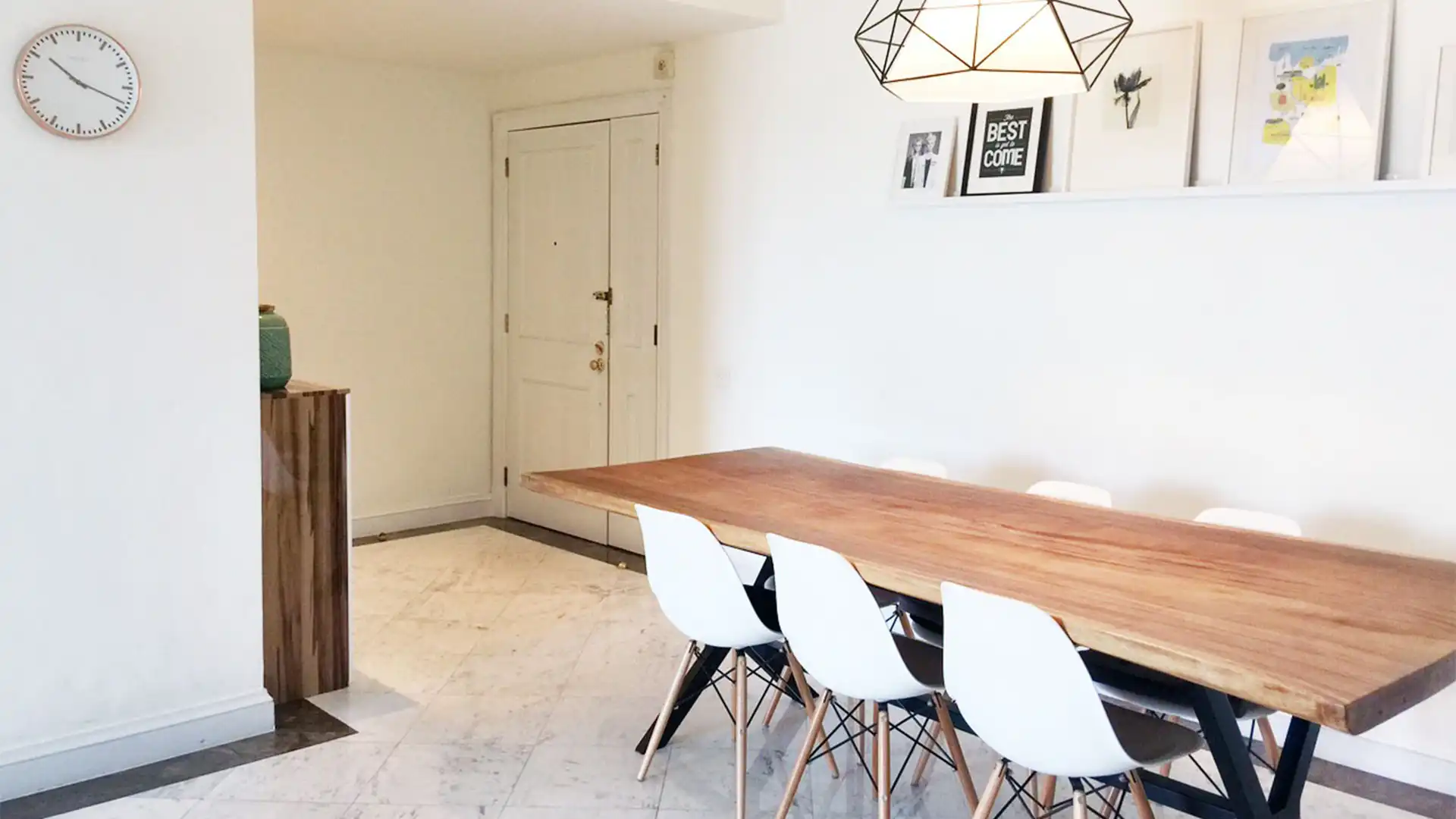 Menteng-2BR-Dining Area Menteng Executive – Spacious 2BR Serviced Apartment
