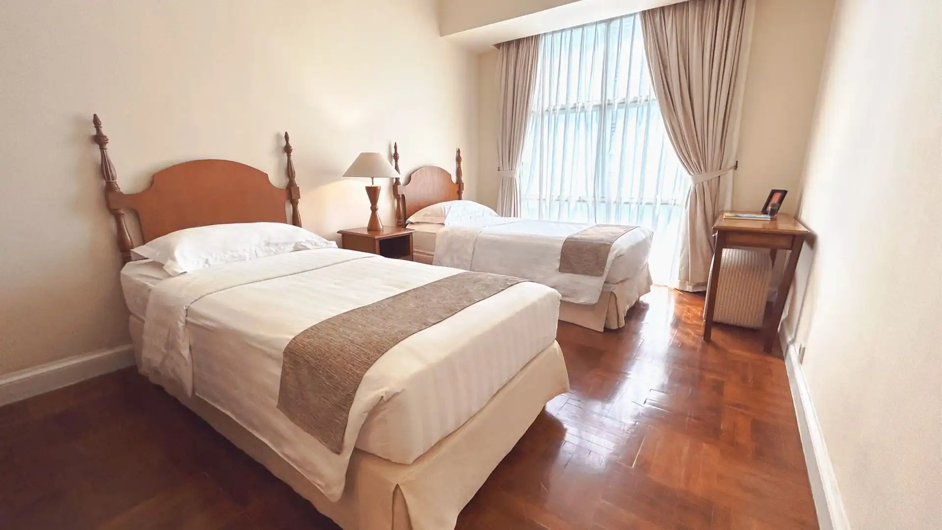 Menteng-4BR-Bedroom 1 Menteng Executive – Large 4BR Serviced Apartment