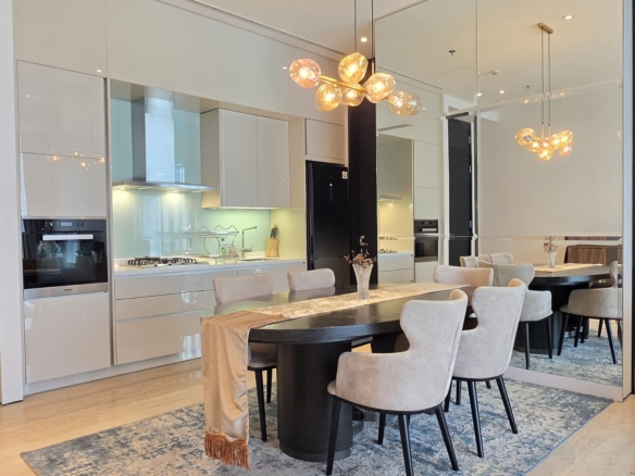 Refined 2BR Urban Layout – La Vie