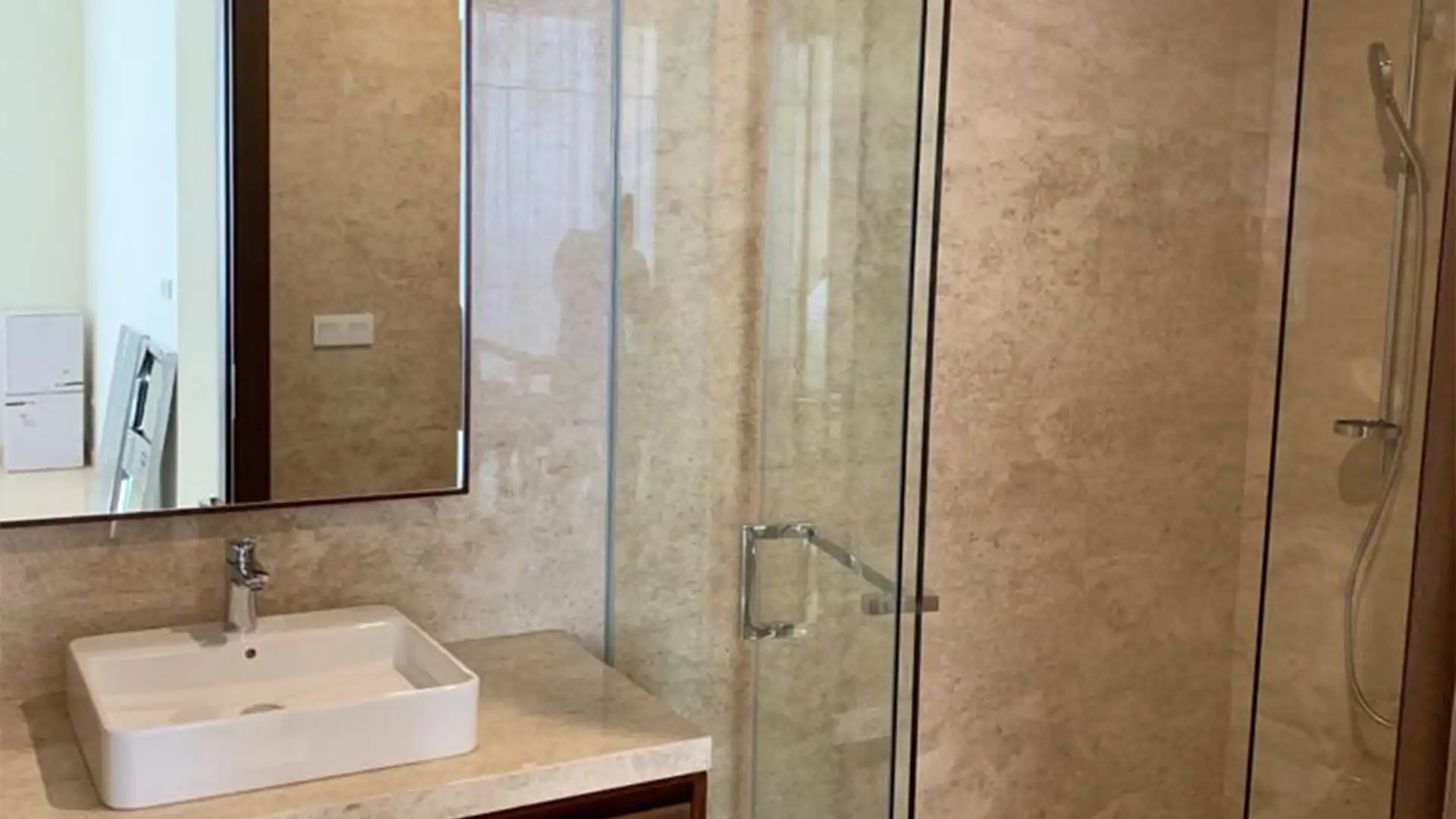 Pakubuwono Spring-2BR-Bathroom The Pakubuwono Spring – Elegant 2BR Luxury