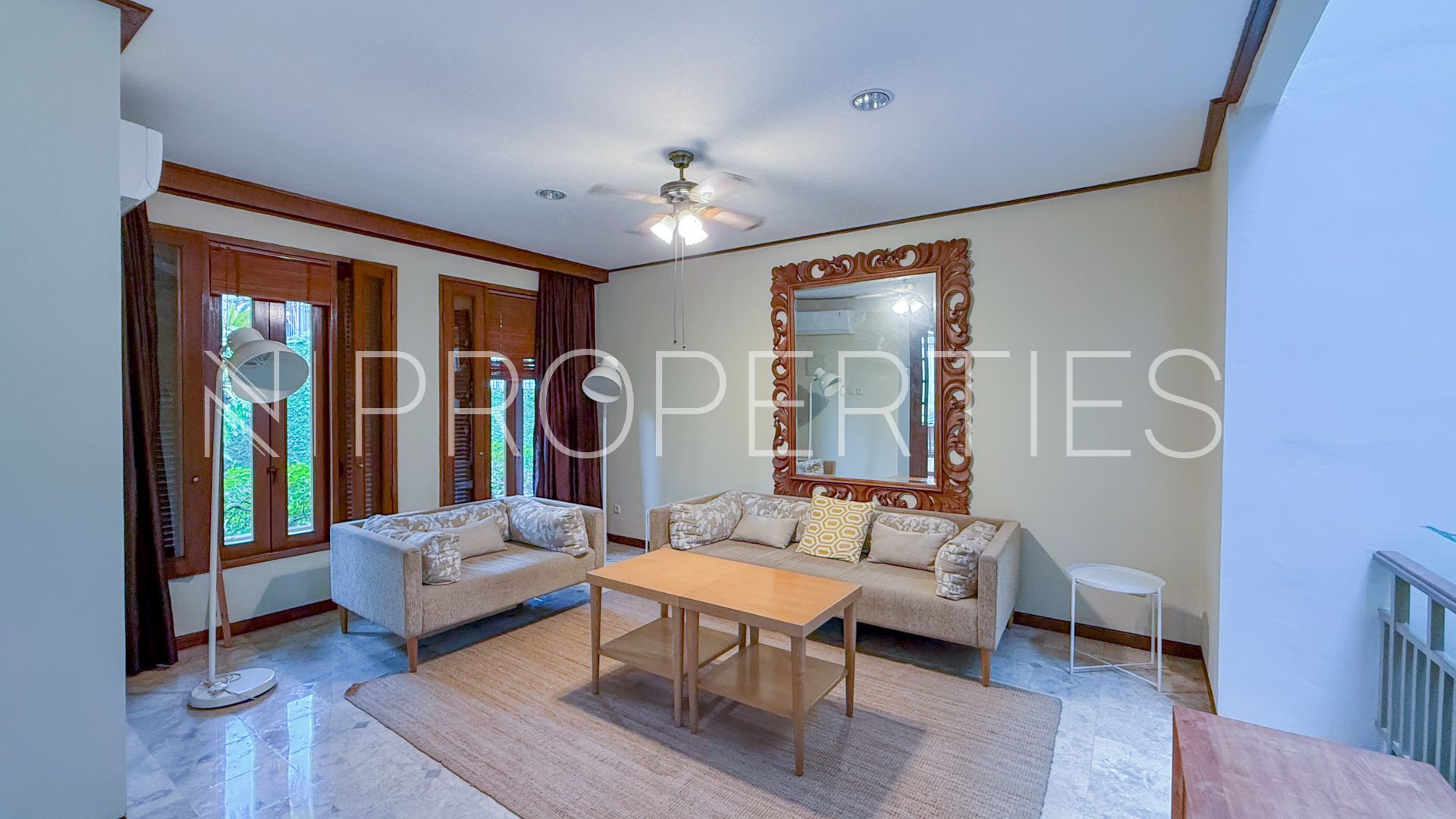 SARASWATI-3BR-LIVING AREA Comfortable 3BR House at Cipete